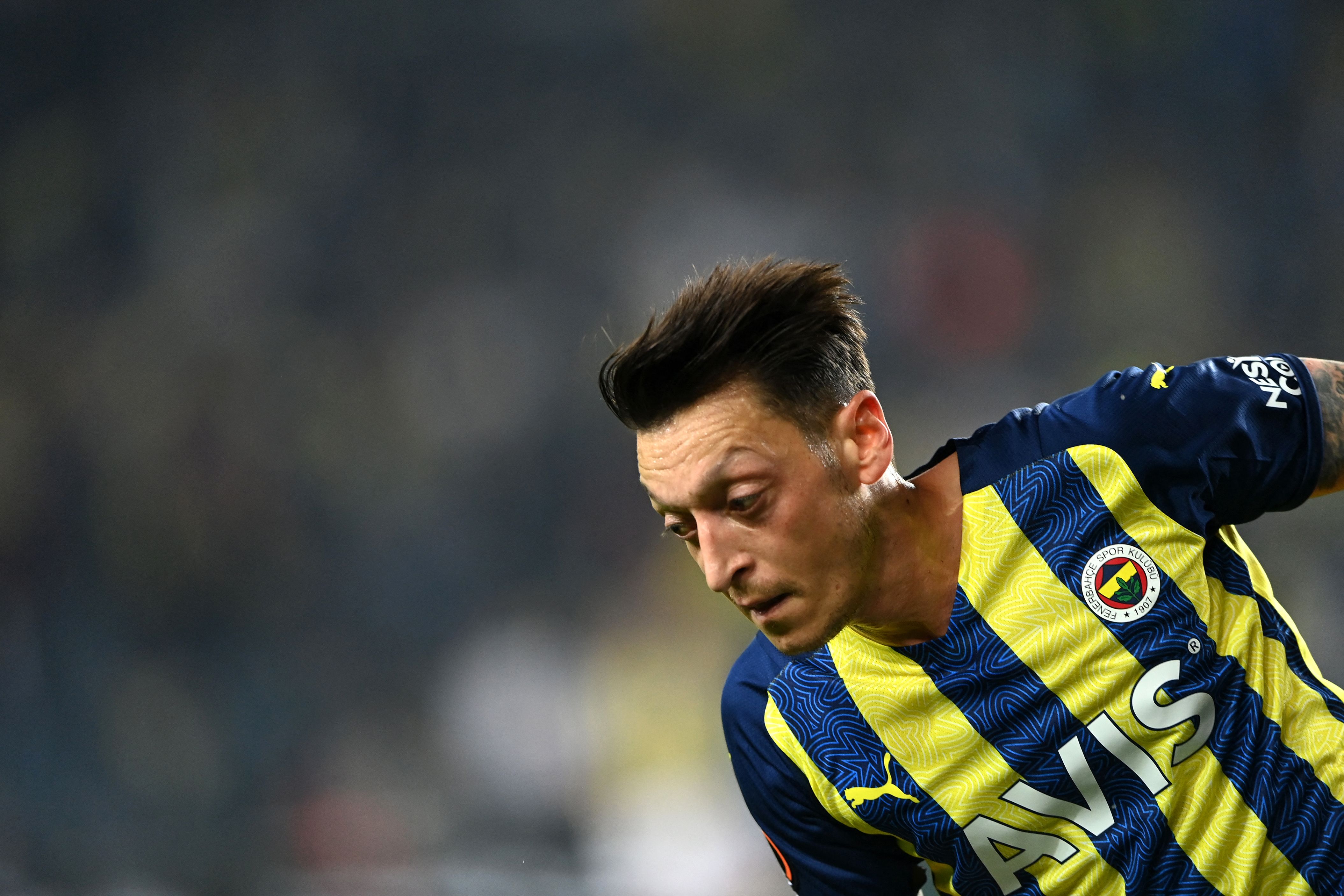 Raffi Ahmad Masih Berupaya Datangkan Ozil ke Rans Cilegon FC