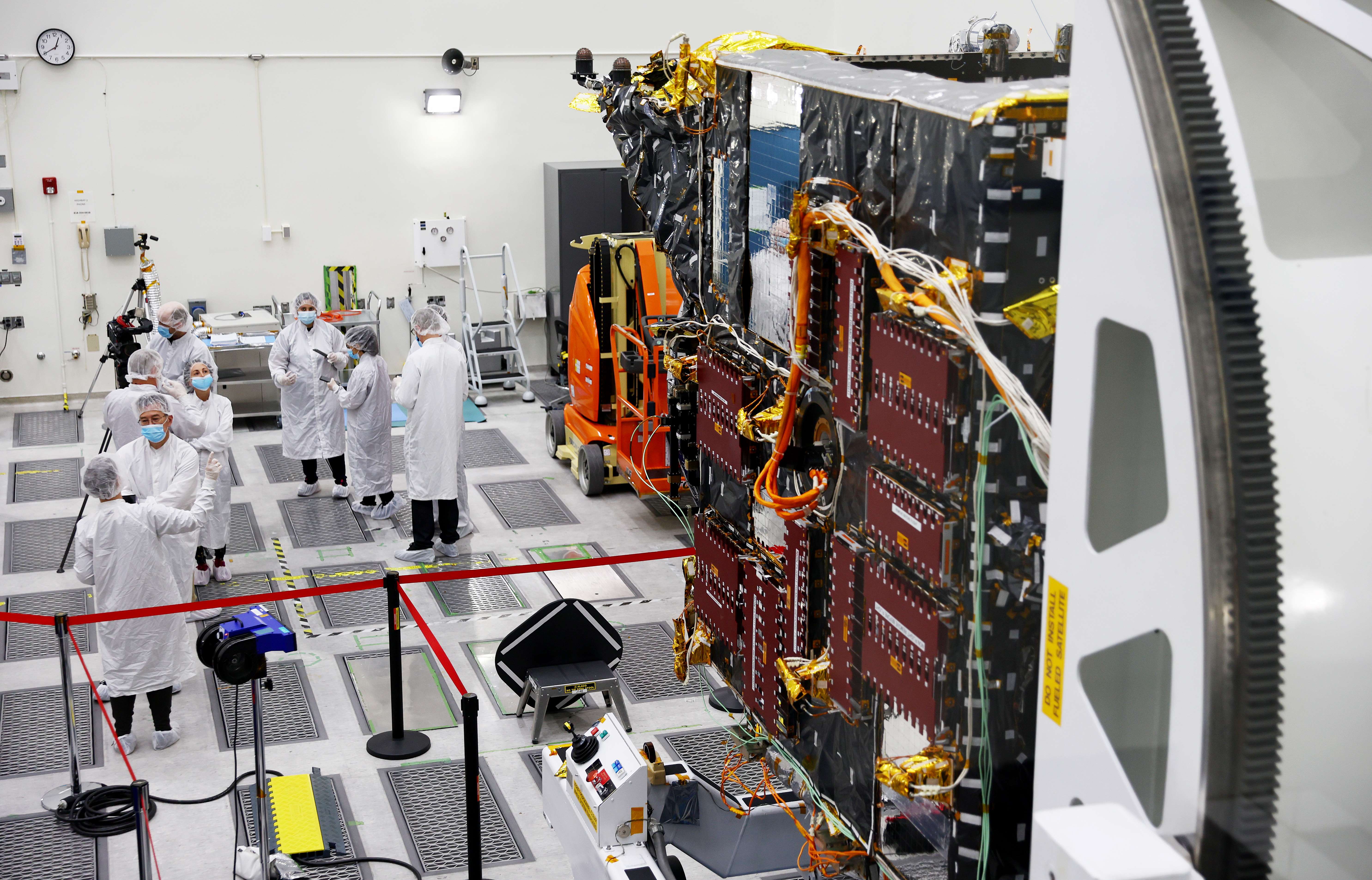 Laboratorium Propulsi milik NASA di Pasadena, California, AS. NASA bersiap meluncurkan misi ke Planet Uranus