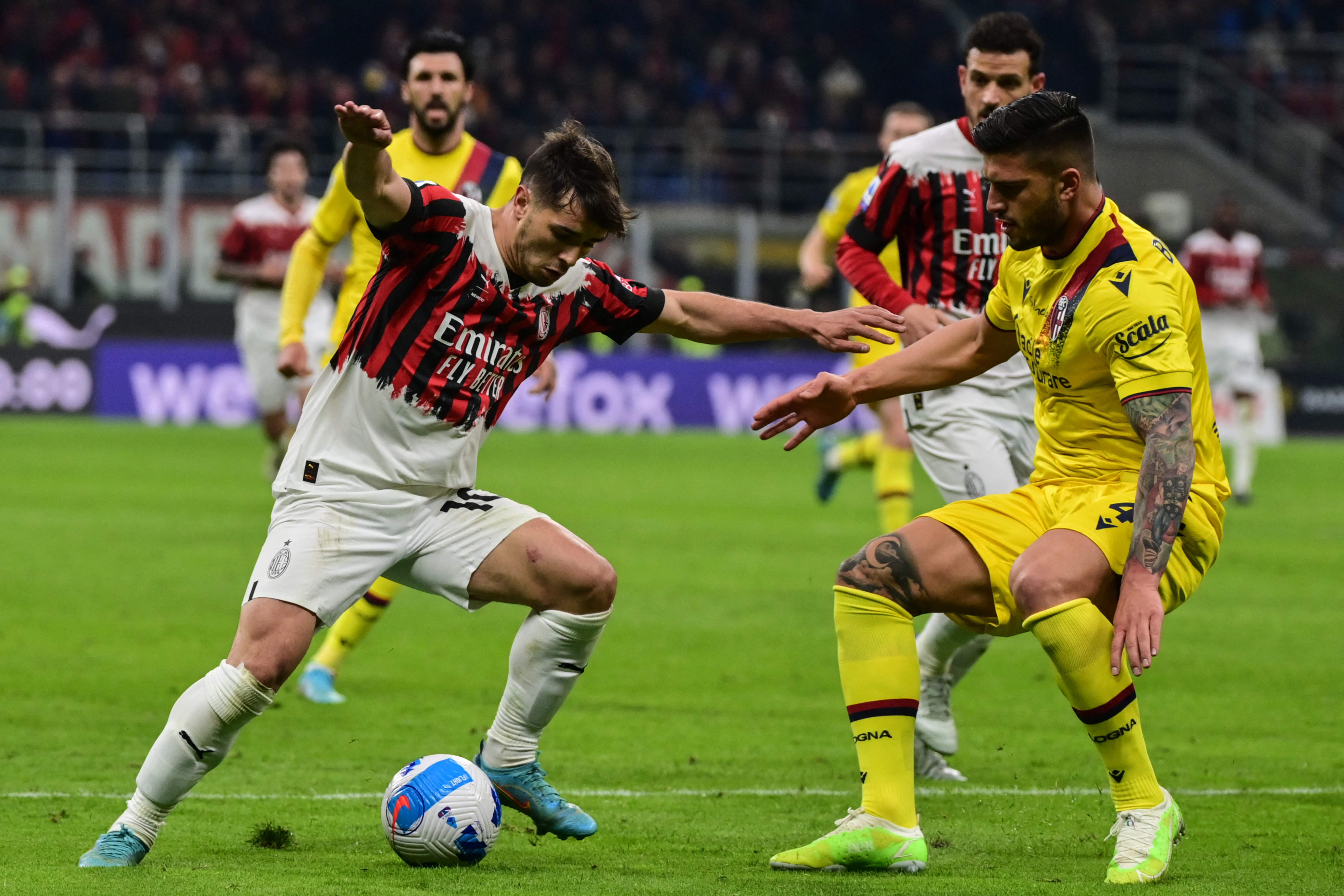 Laga Serie A antara AC Milan dan Bologna