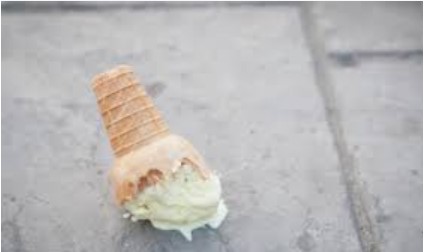 Makan Makanan yang Jatuh Selama 5 Menit Ternyata Berbahaya