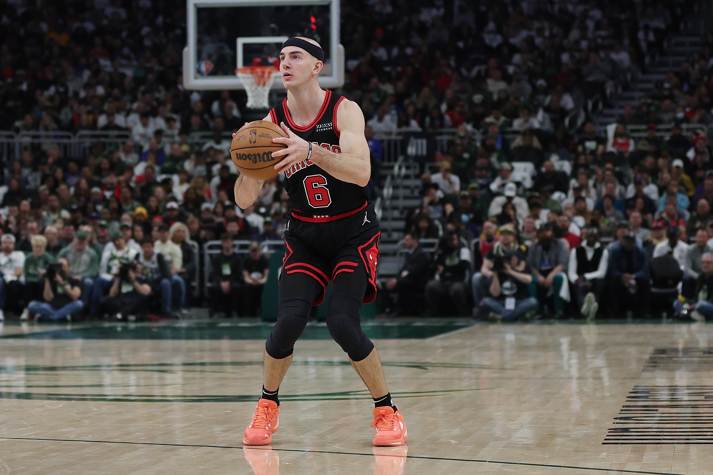 Pemain Chicago Bulls Alex Caruso