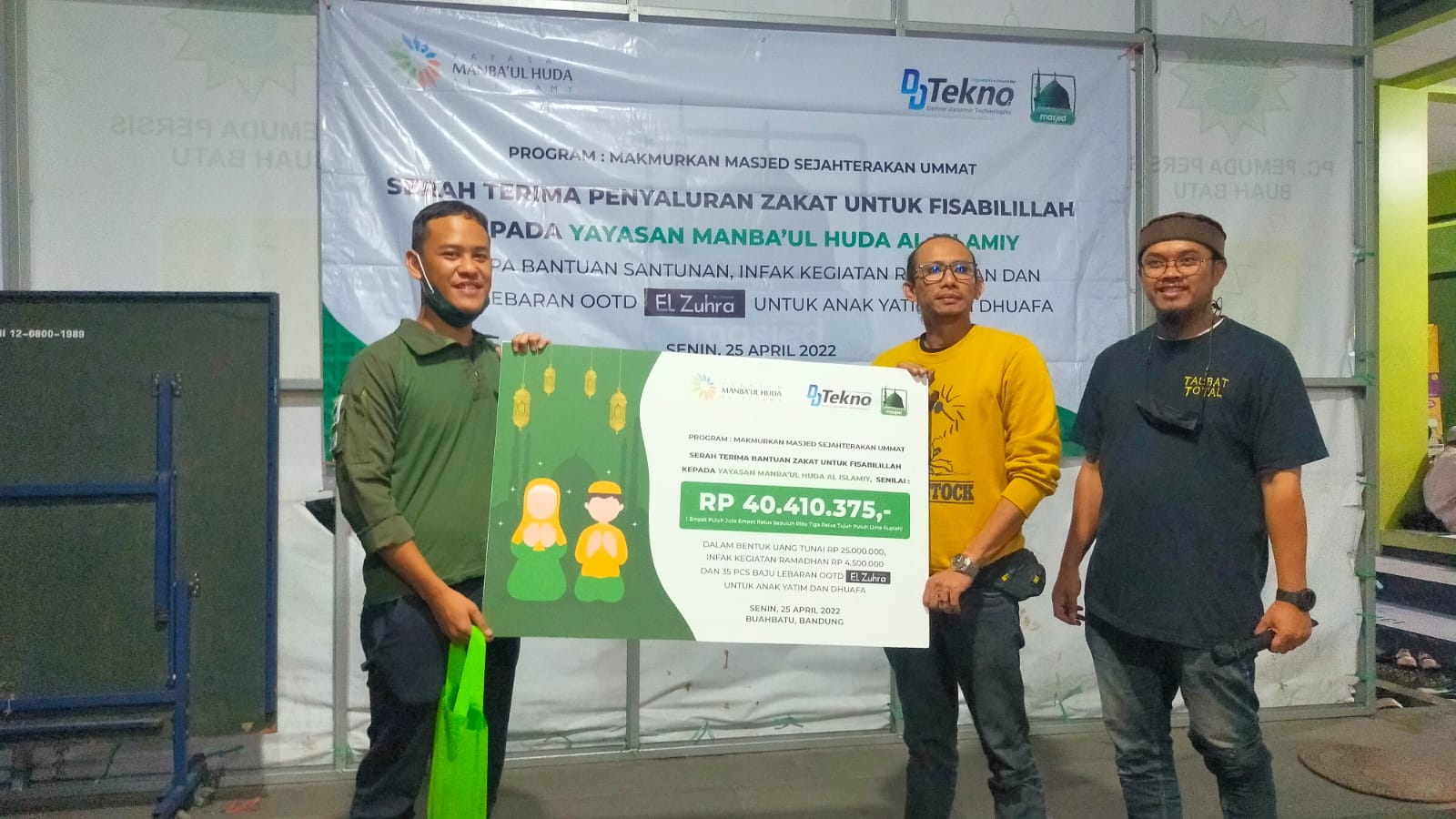  PT Duta Danadyaksa Teknologi (DD Tekno) menyalurkan dana Zakat Fisabililah 