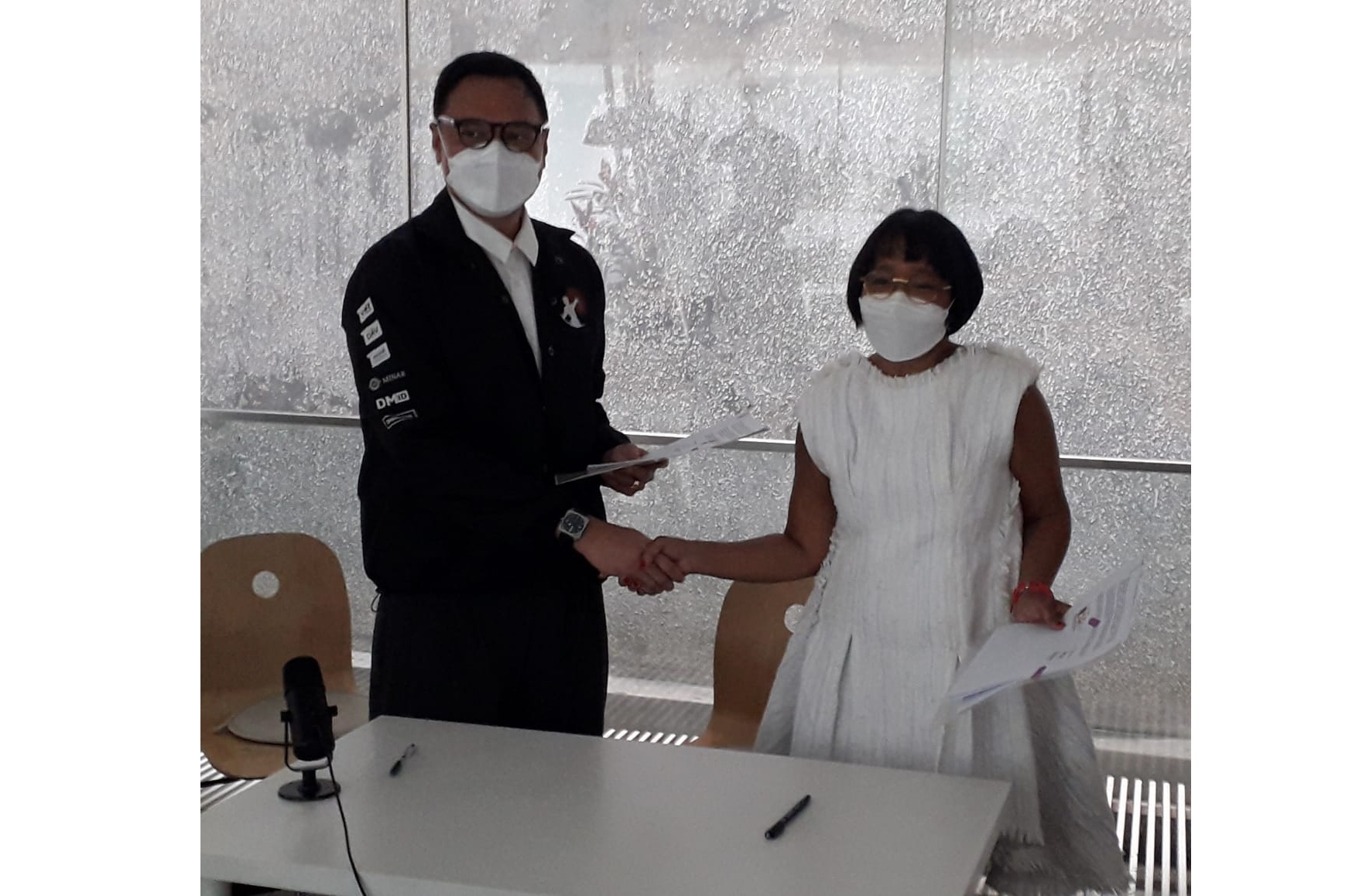 Penandatanganan kerja sama antara JFW dan WIR Asia. 