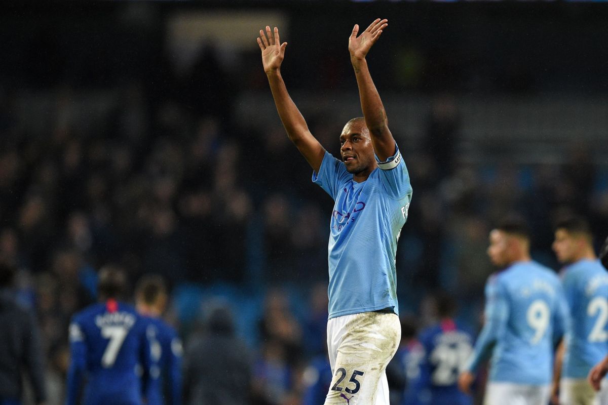 Fernandinho akan meninggalkan Manchester City akhir musim ini.  