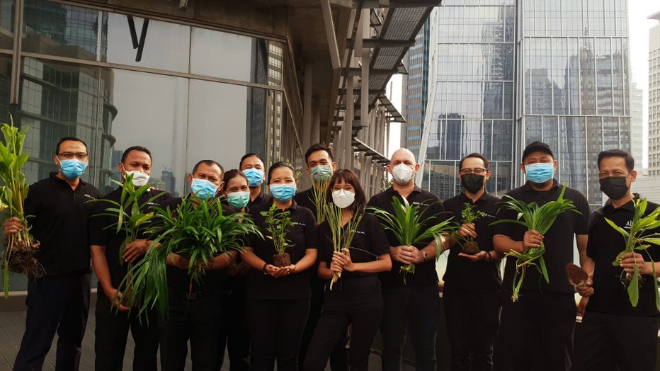  Alila SCBD Jakarta turut berpartisipasi dengan melakukan penghijauan dan memanfaatkan ruang yang tersedia di area hotel. 