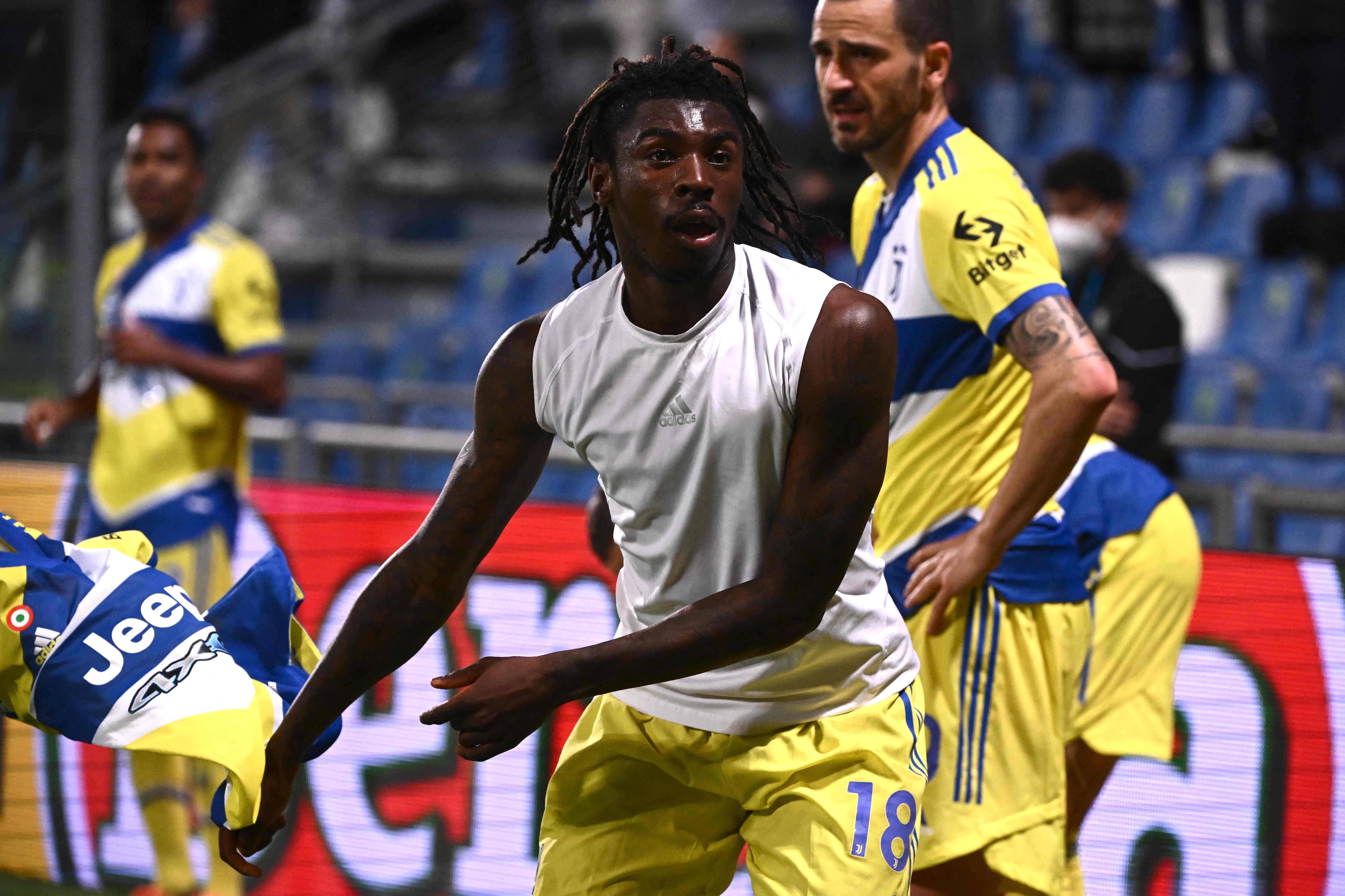 Penyerang Juventus Moise Kean melakukan selebrasi usai mencetak gol ke gawang Sassuolo di laga Liga Champions.