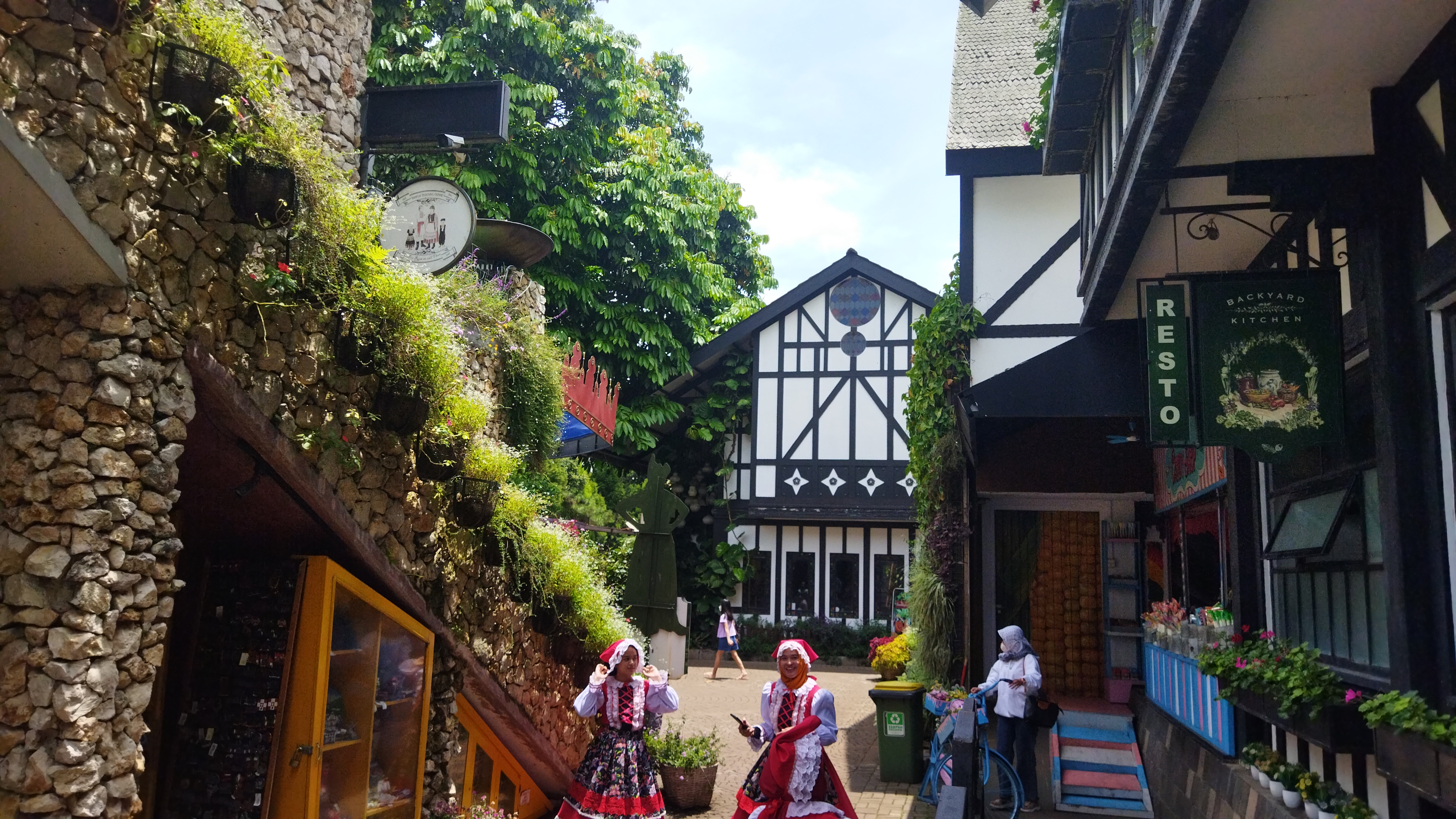 Objek wisata Farmhouse Susu Lembang