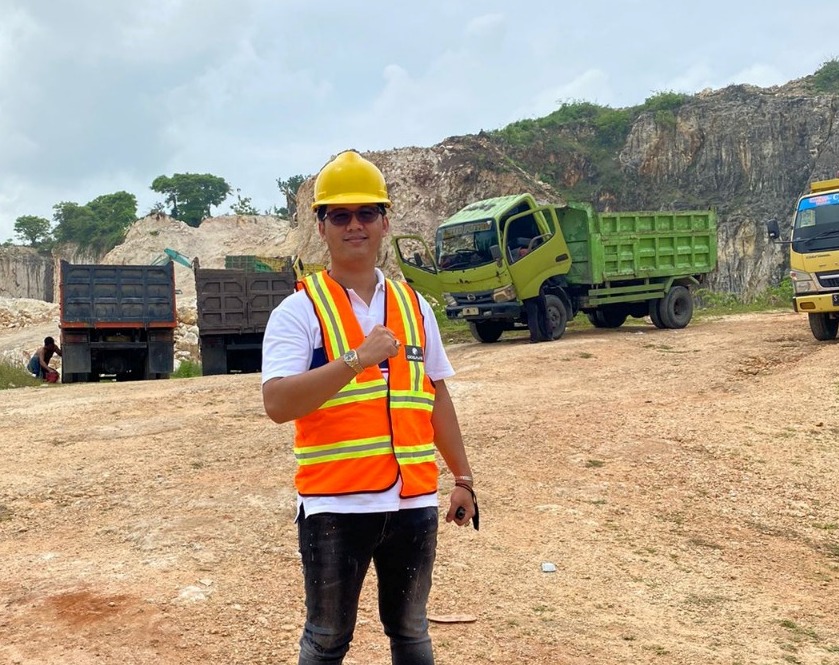 Dadan Tri Yudianto, 34, sebagai Komisaris Independen PT. Wijaya Karya Beton Tbk mengantikan Indrieffouny Indra.