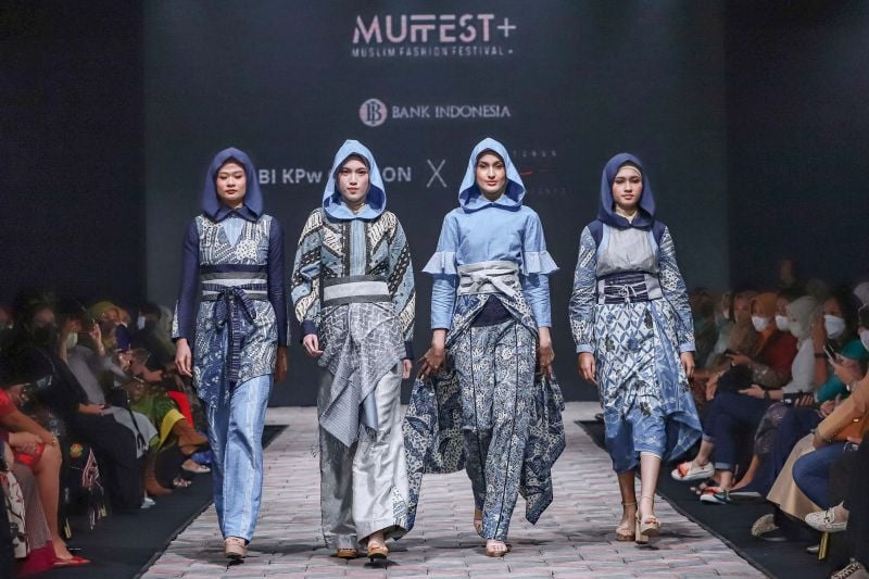 Bank Indonesia Cirebon Dukung Wastra Batik Caringin