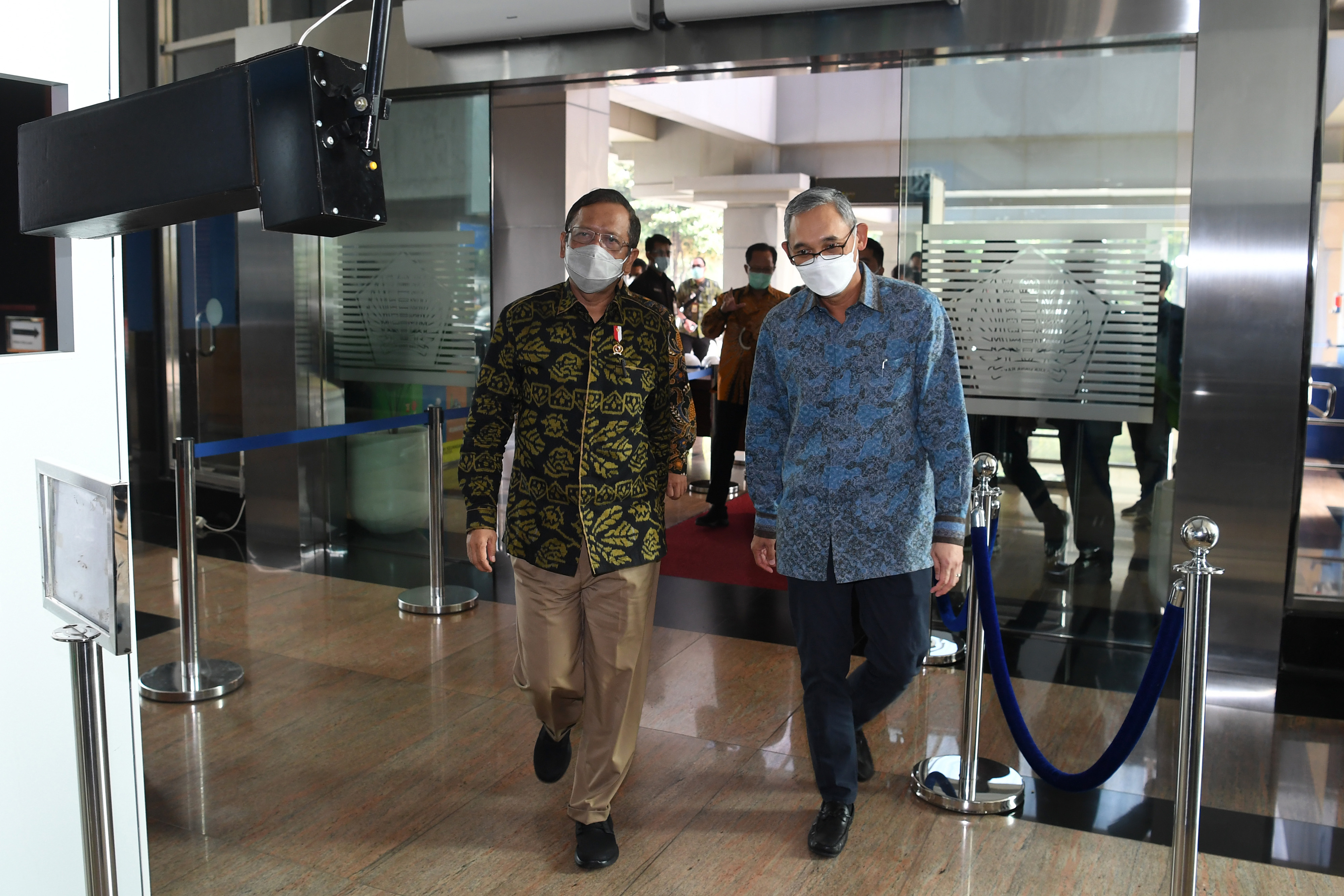 Ketua Satgas BLBI Ronald SIlaban bersama dengan Menkopolhukam Mahfud MD yang juga Ketua Dewan Pengarah Satgas BLBI