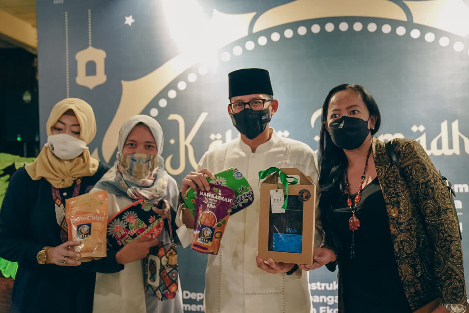 Menteri Pariwisata dan Ekonomi Kreatif Sandiaga Uno menghadiri acara Kelana Ramadhan di Balai Sarwono, Cilandak Timur, Jakarta, 