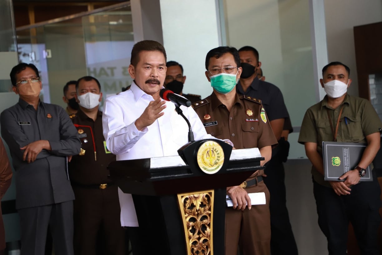 Jaksa Agung ST Burhanuddin saat memberikan keterangan pers kasus mafia minyak goreng.