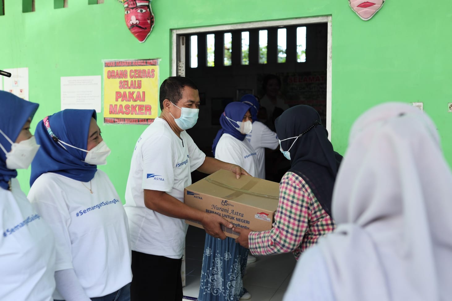 Gelorakan #SemangatSalingBantu, Astra Distribusikan 15.000 Paket Bantuan Tahap Pertama 