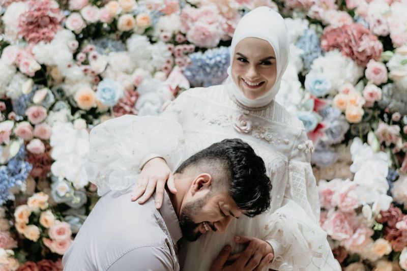 Irish Bella dan sang suami Ammar Zoni