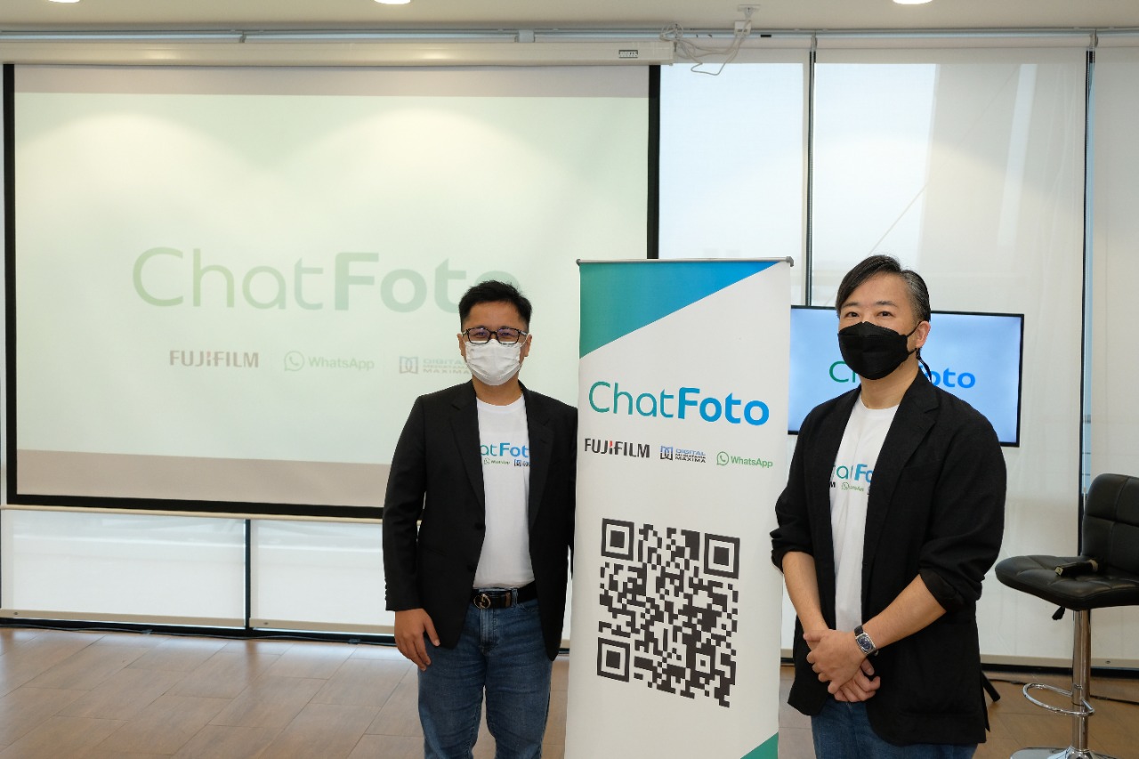 PT Fuji Flim Indonesia dan PT. Digital Mediatama Maxima Tbk. (DMMX) berkolaborasi membuat inovasi photo printing berbasis chattFoto.