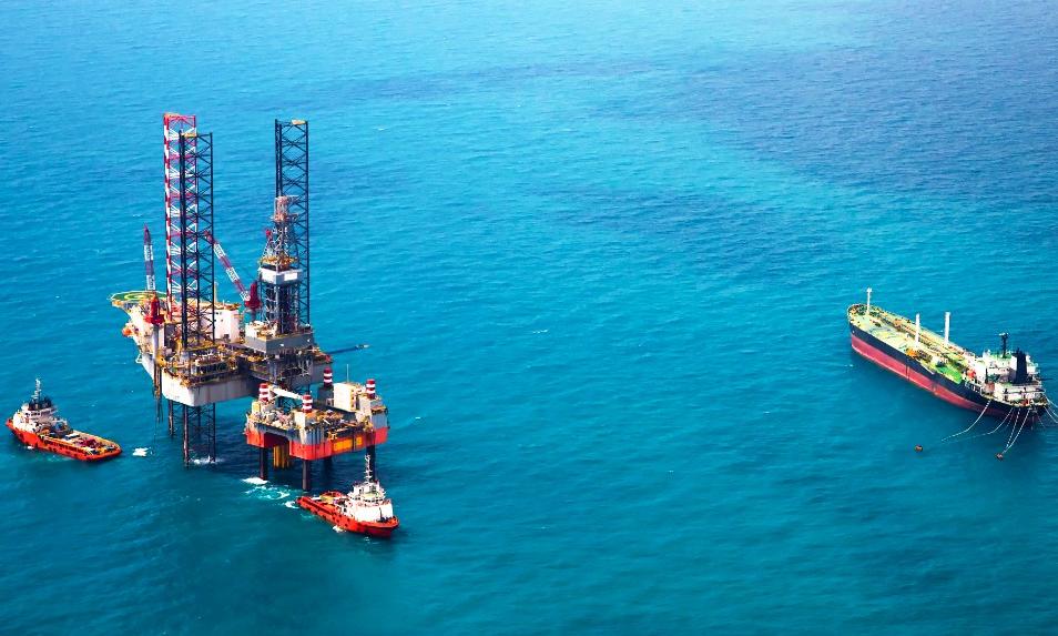 Kegiatan hulu migas dan pengusahaan panas bumi akan mendapatkan fasilitas seperti pembebasan bea masuk.