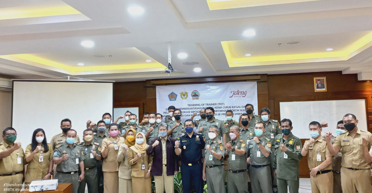 Bea Cukai Jateng DIY memberikan Training of Trainer (ToT) kepada OPD di wilayahnya sebagai upaya memberantas peredaran rokok ilegal.