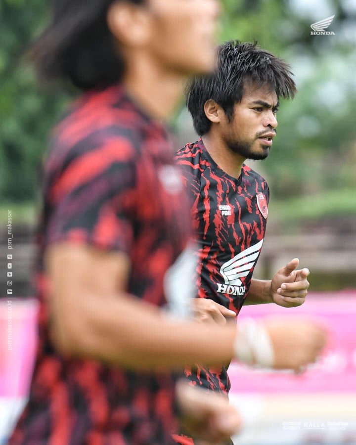 Sesi latihan PSM Makassar