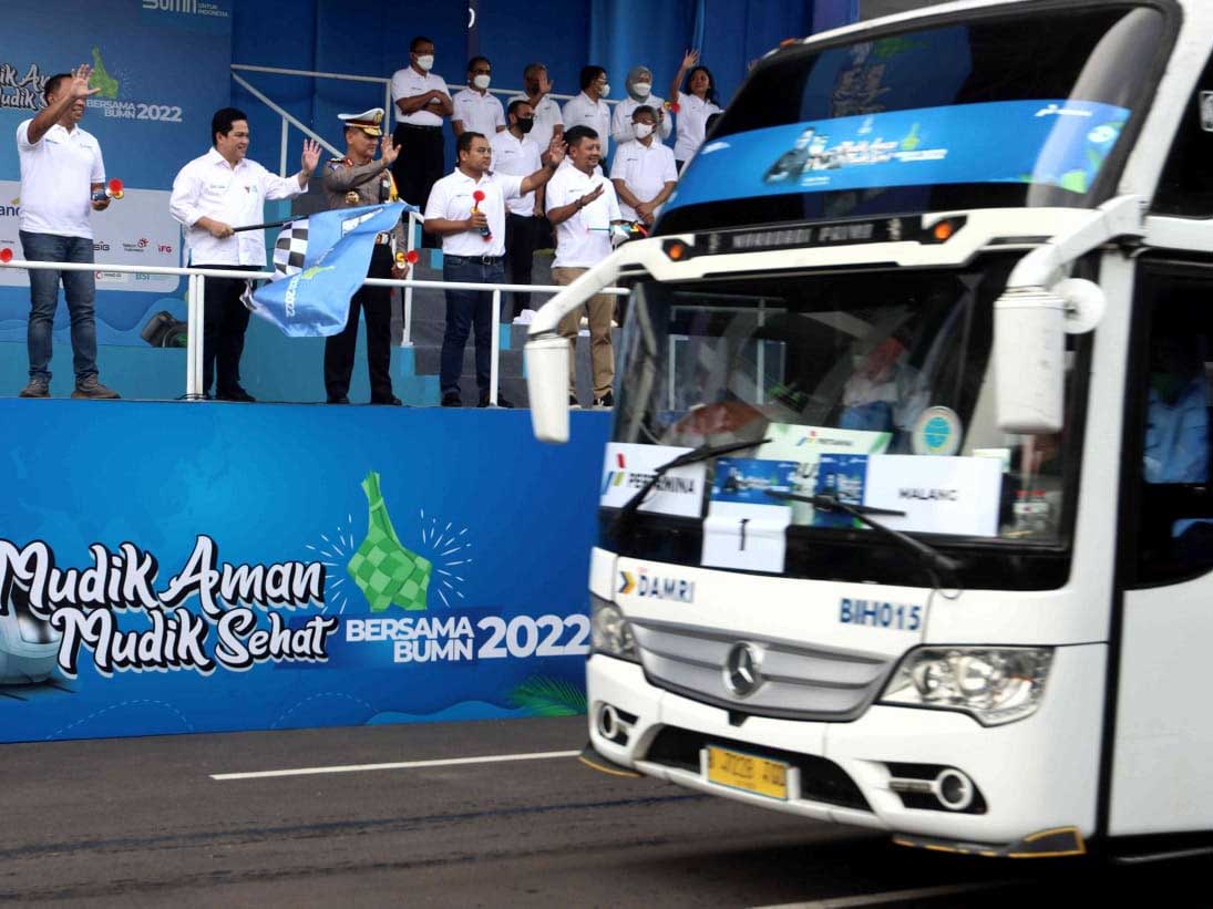 Menteri BUMN Erick Thohir saat melepas Program mudik gratis Kementerian BUMN 