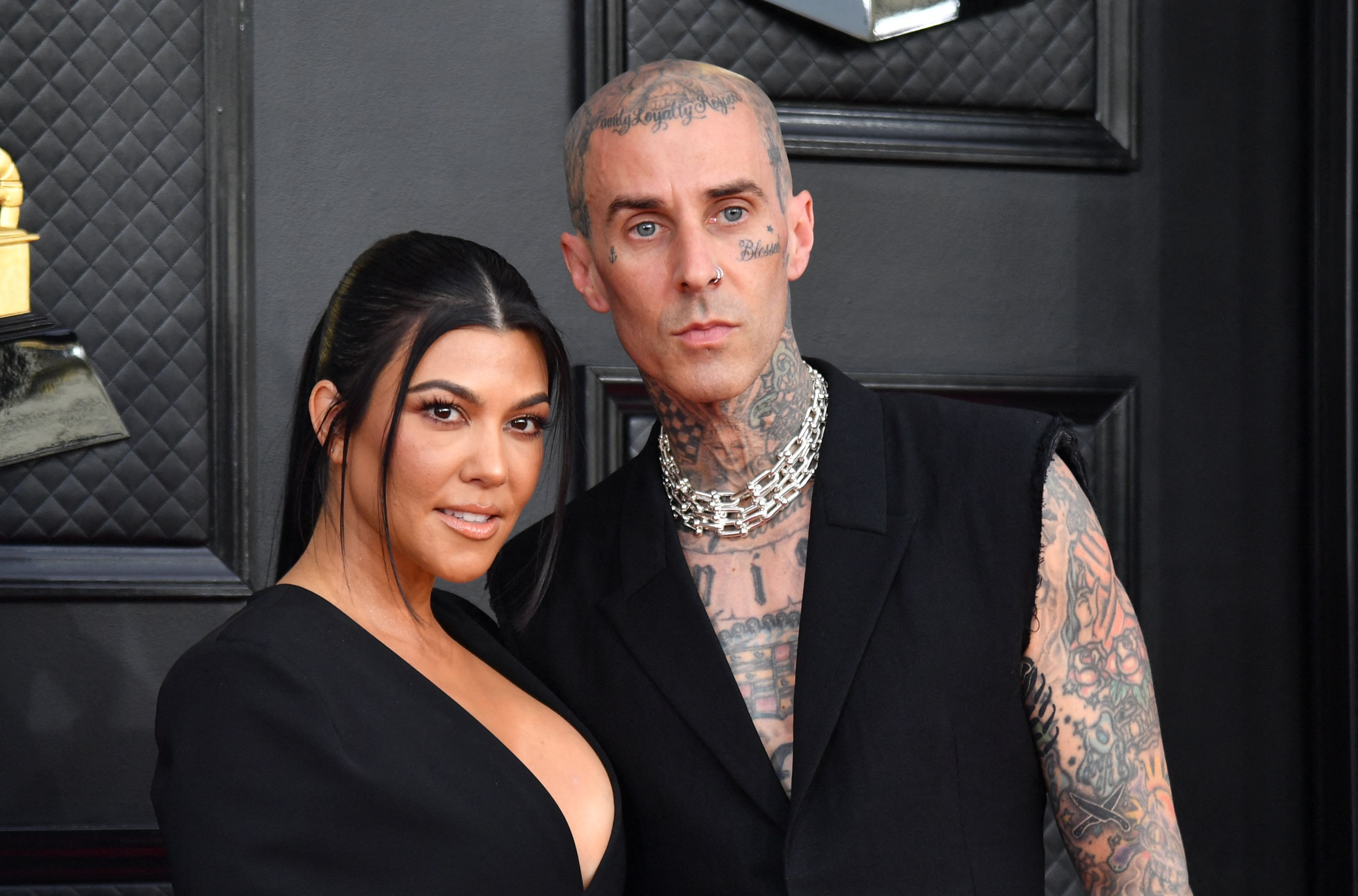 Pasangan selebritas Kourtney Kardashian dan Travis Barker
