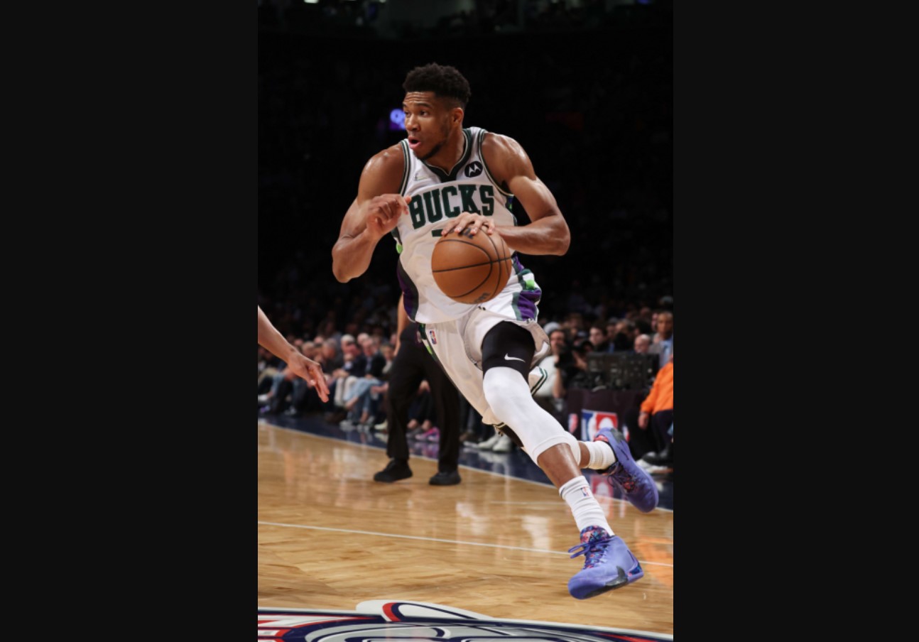 Bintang Milwaukee Bucks Giannis Antetokounmpo