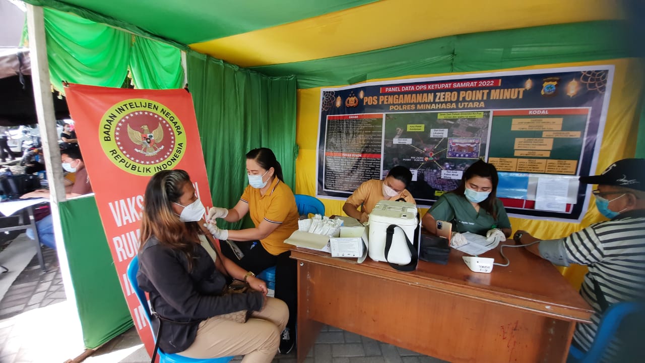  Sepekan terakhir, sebanyak 122.473 orang telah divaksinasi dosis ketiga atau booster di 15 kabupaten dan kota se-Sulut oleh BIN