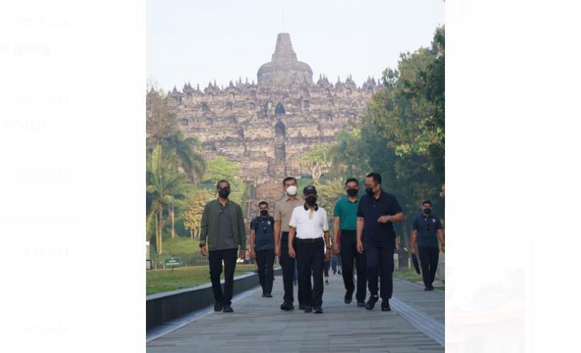 Wakil Presiden Ma'ruf Amin saat berada di Candi Borobudur