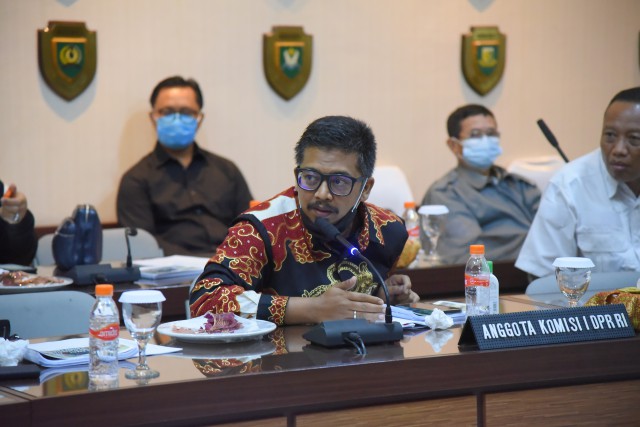 Anggota Komisi I, Kresna Dewanata Phrosakh 