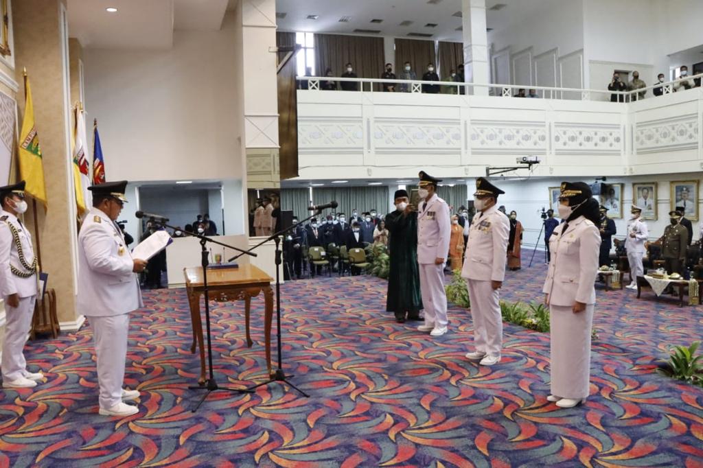 Gubernur Lampung melantik tiga penjabat bupati pada Minggu (22/5) ini.