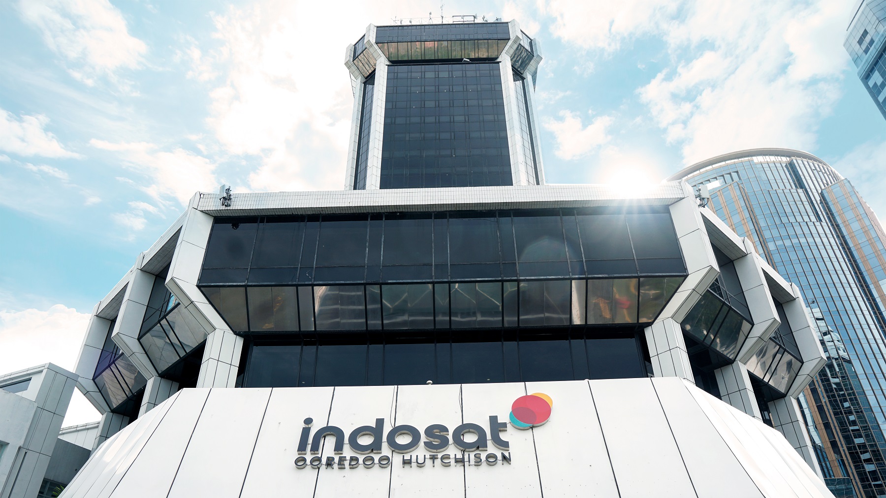Kantor pusat Indosat Ooredoo Hutchison