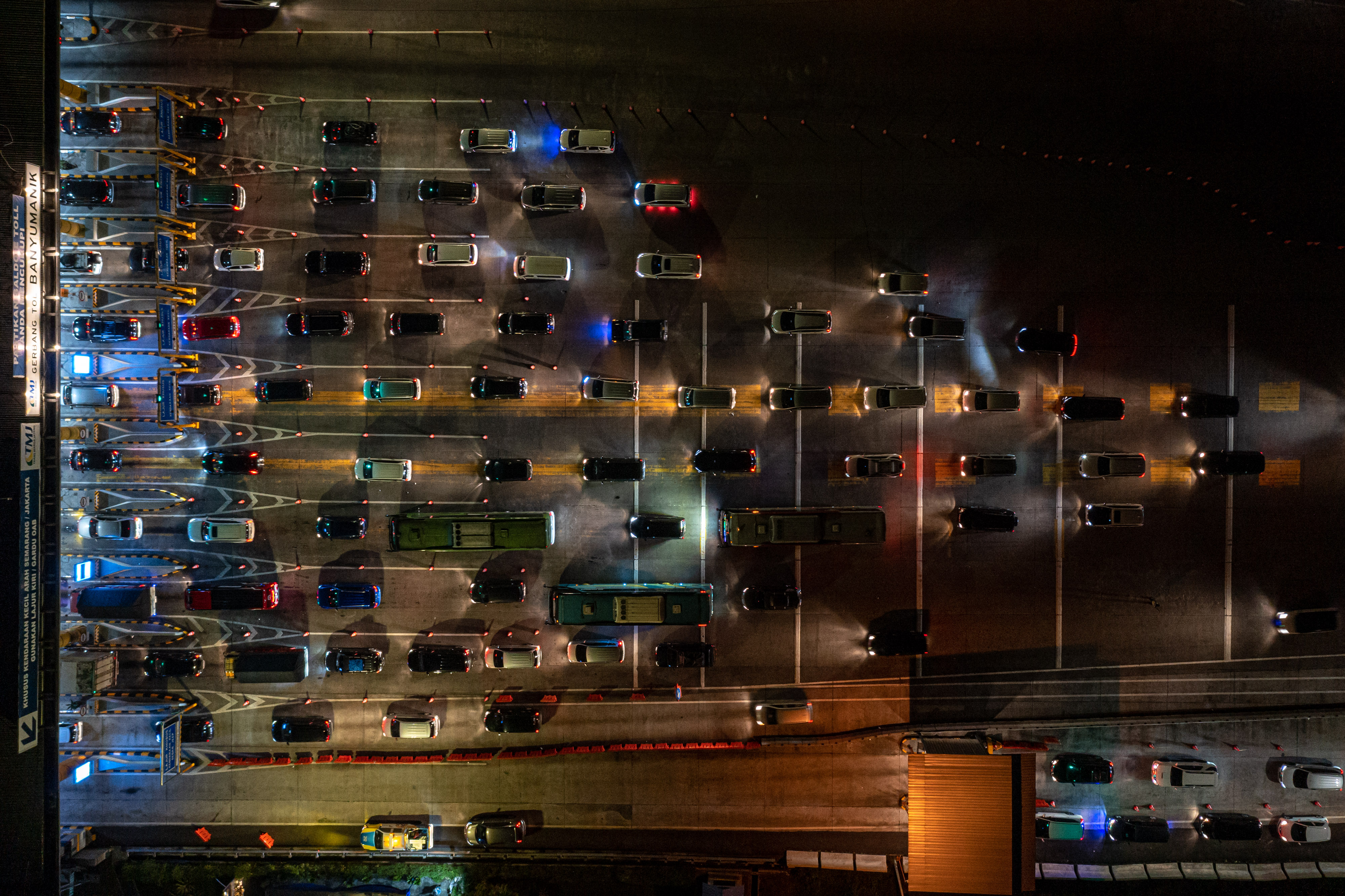 Arus Balik di Tol Trans Jawa Mencapai Puncaknya