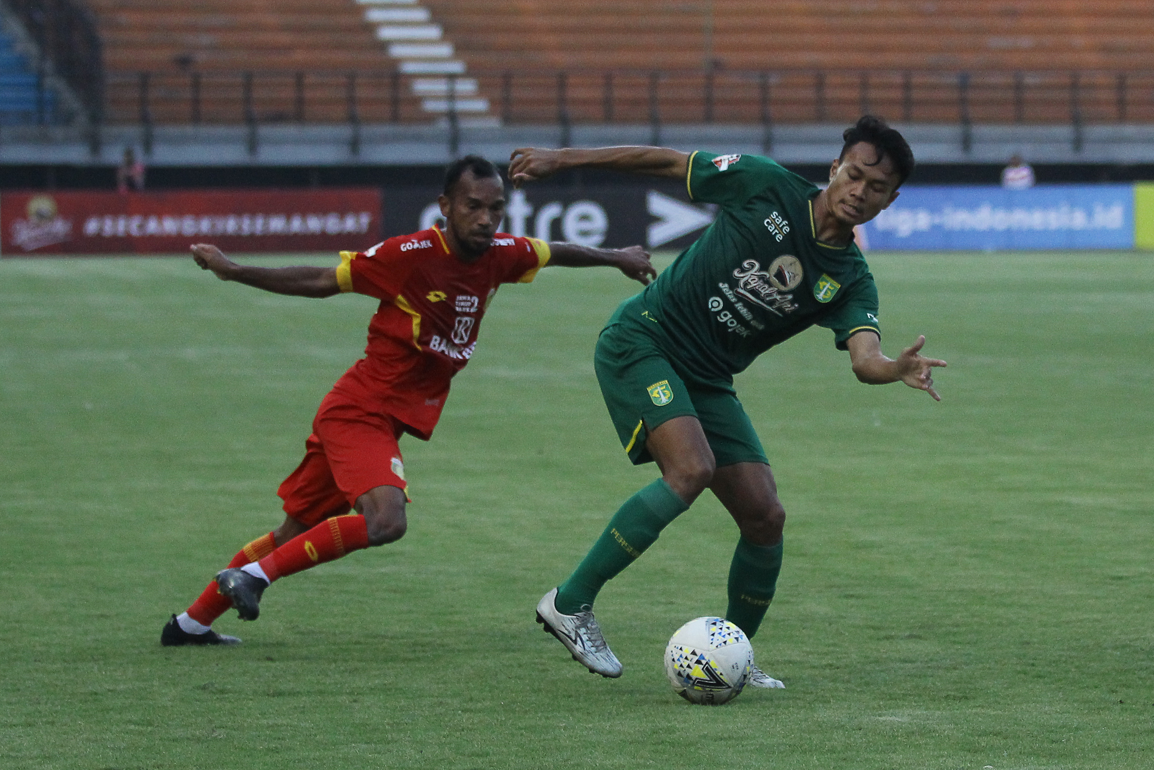 Bek Persebaya Koko Ari Araya