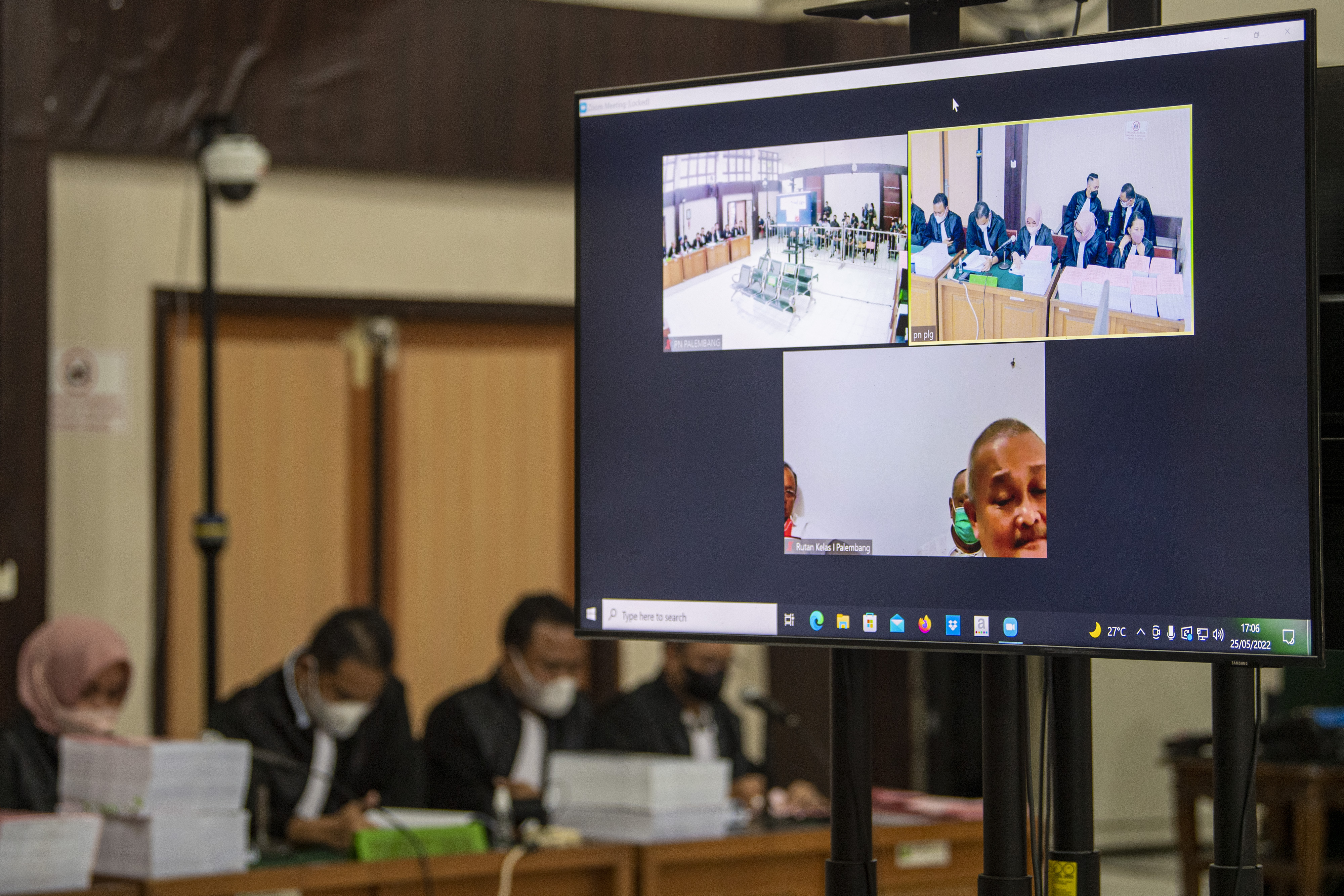 Sidang tuntutan kasus korupsi dengan terdakwa mantan Gubernur Sumsel Alex Noerdin, Rabu (25/5).  