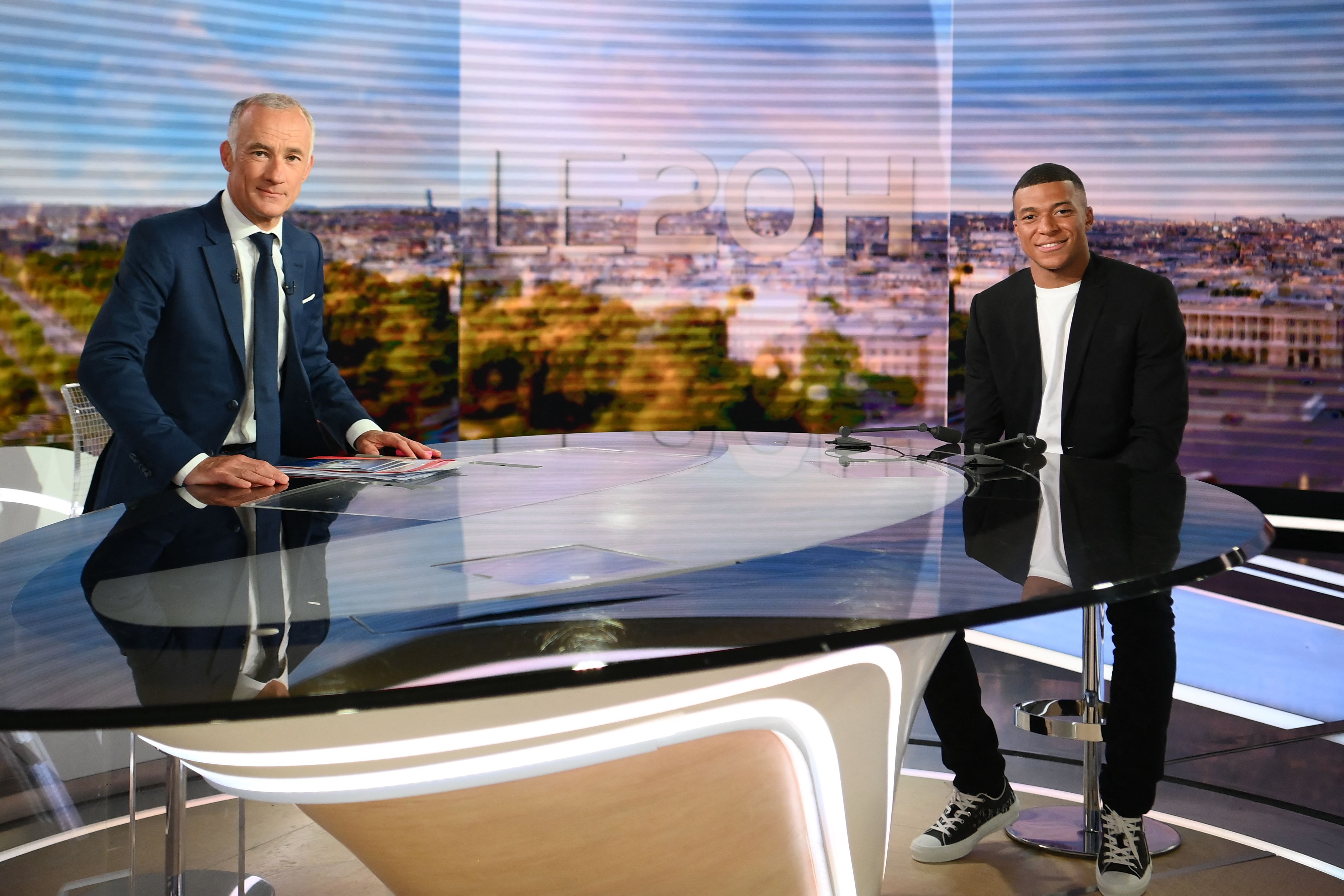 Batal Merumput di La Liga, Mbappe Telepon Presiden Real Madrid 