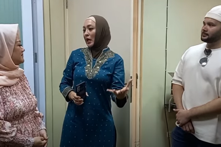 Debby Veramasari, Angelina Sondakh, dan Ridho Rhoma.