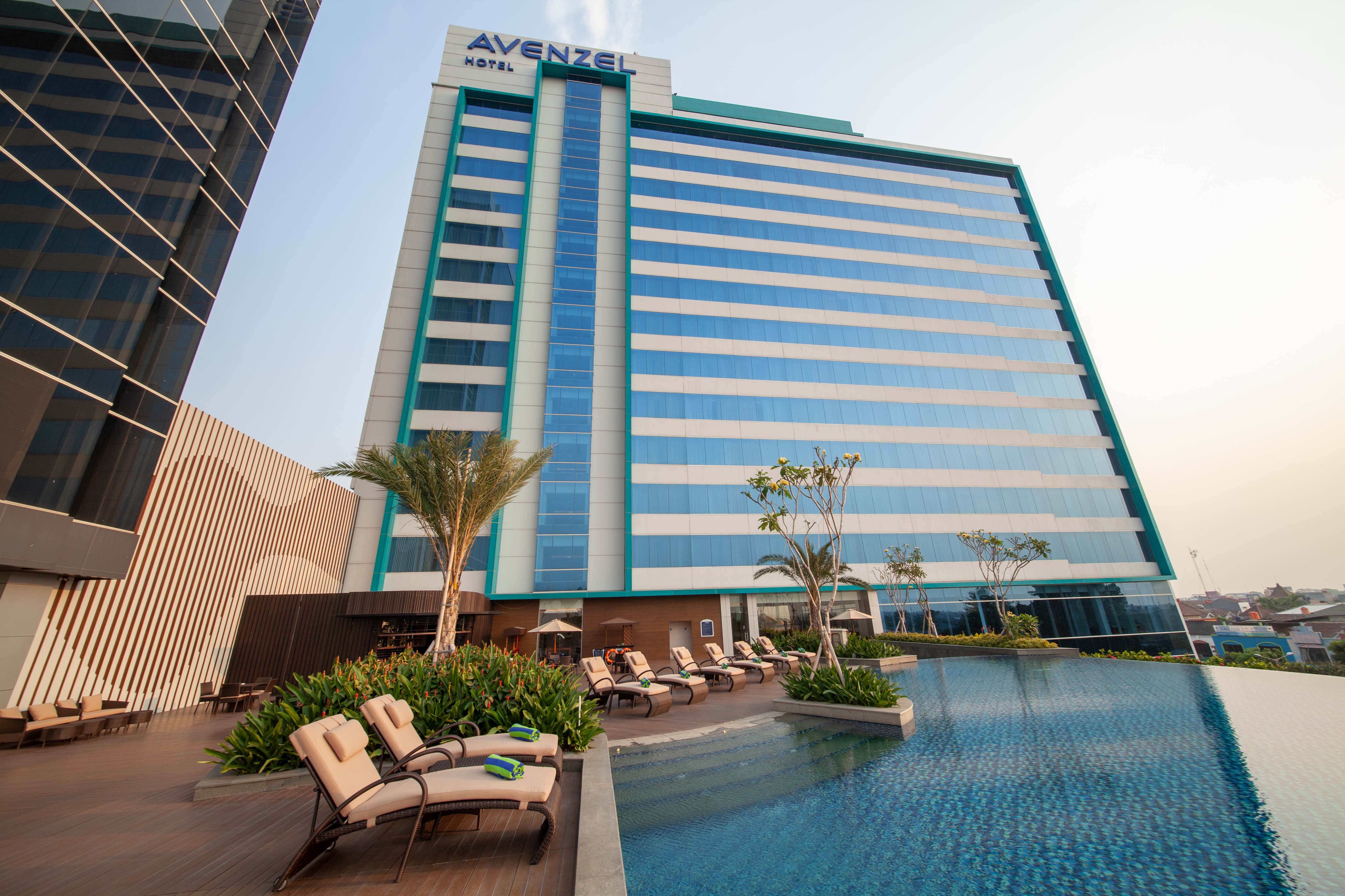 Avenzel Hotel and Convention mengambil peluang ini, dengan memberikan penawaran spesial, khusus di bulan Mei 2022.