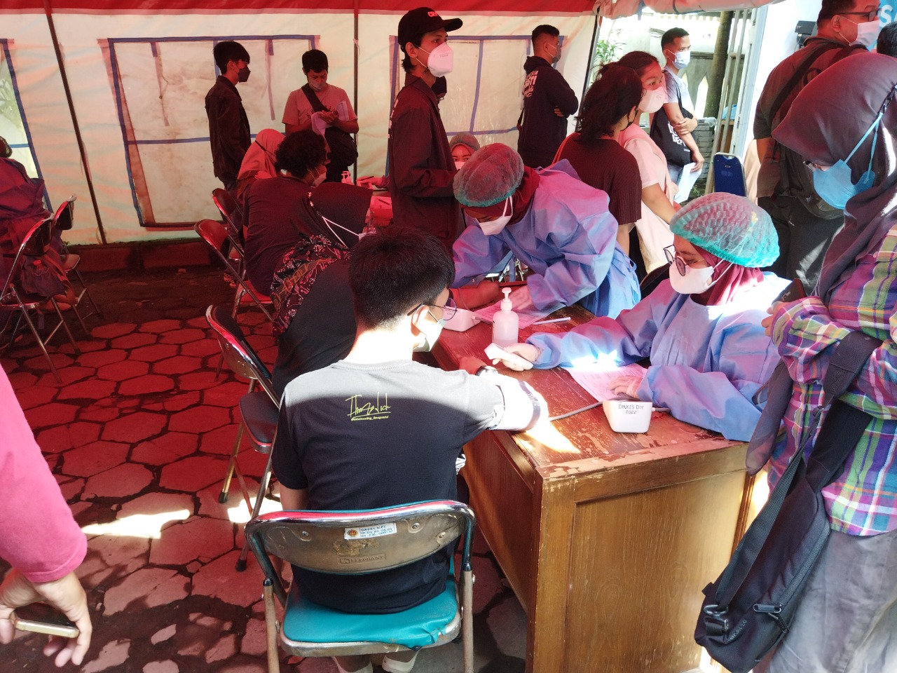 Kegiatan vaksinasi di sejumlah titik keramaian wisata di Sleman dan Yogyakarta tetap berlanjut walaupun libur lebaran usai.