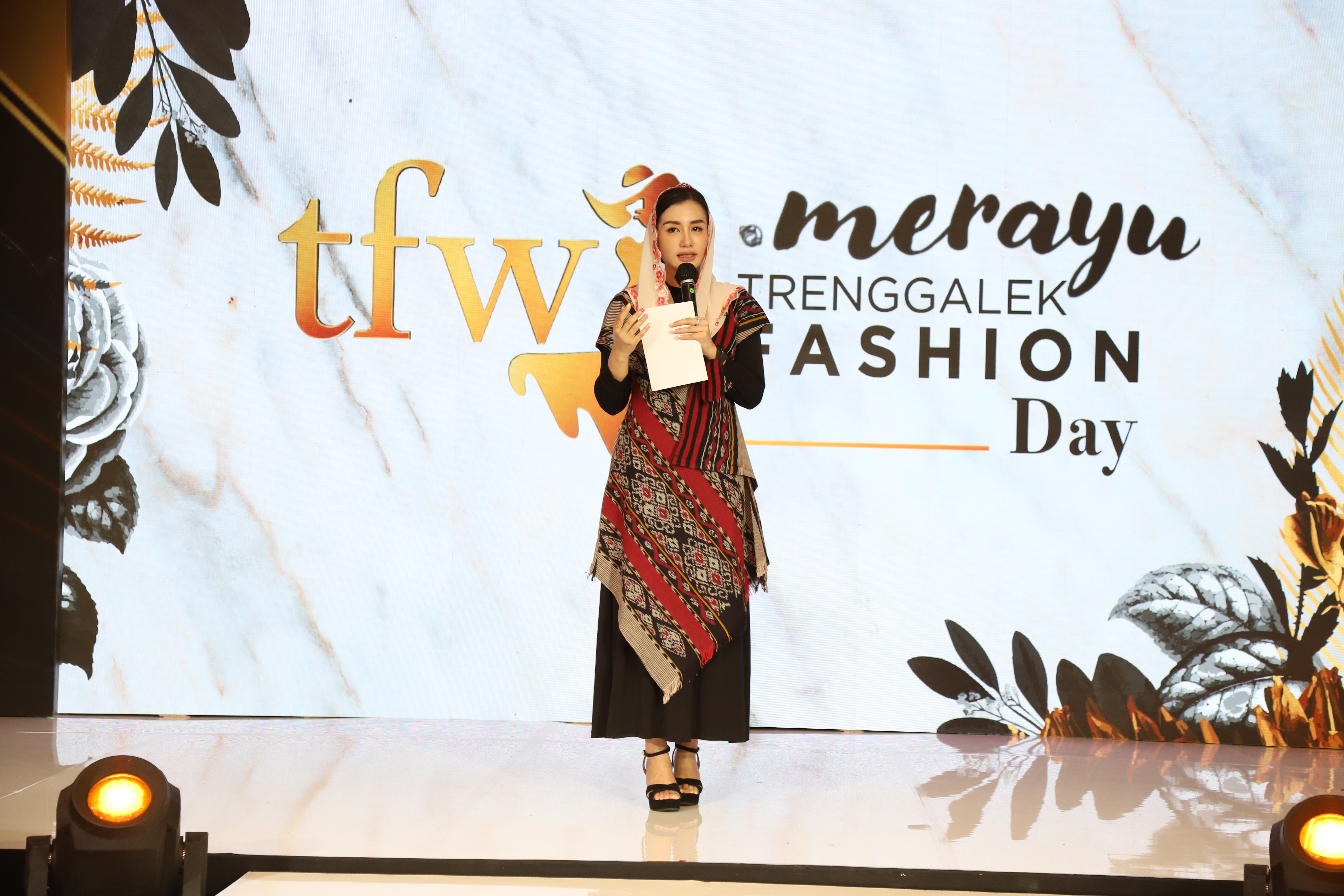 Ketua Dekranesda Kabupaten Trenggalek Jawa Timur, Novita Hardini 