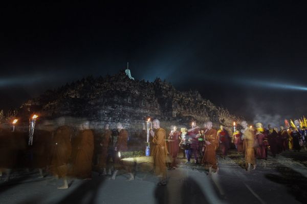 Waisak di Borobudur