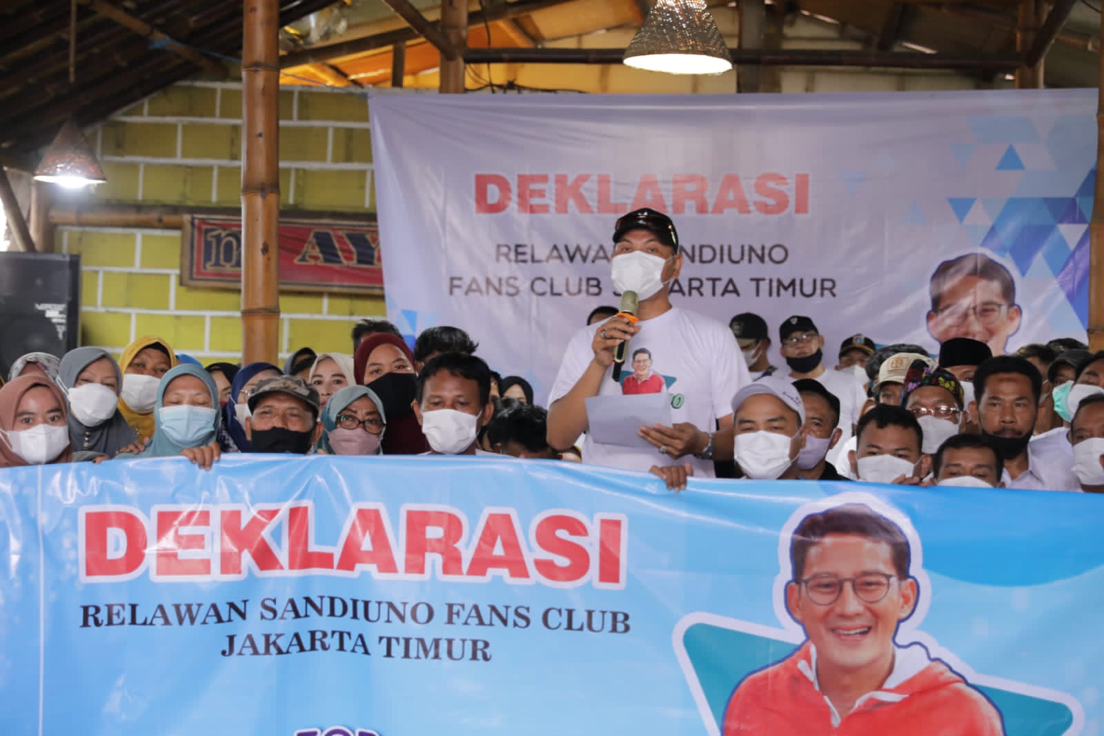 Relawan Sandi Uno Fans Club Jakarta Timur mendeklarasikan Menparekraf, Sandiaga Uno untuk jadi presiden 2024, Rabu (18/5/2022)