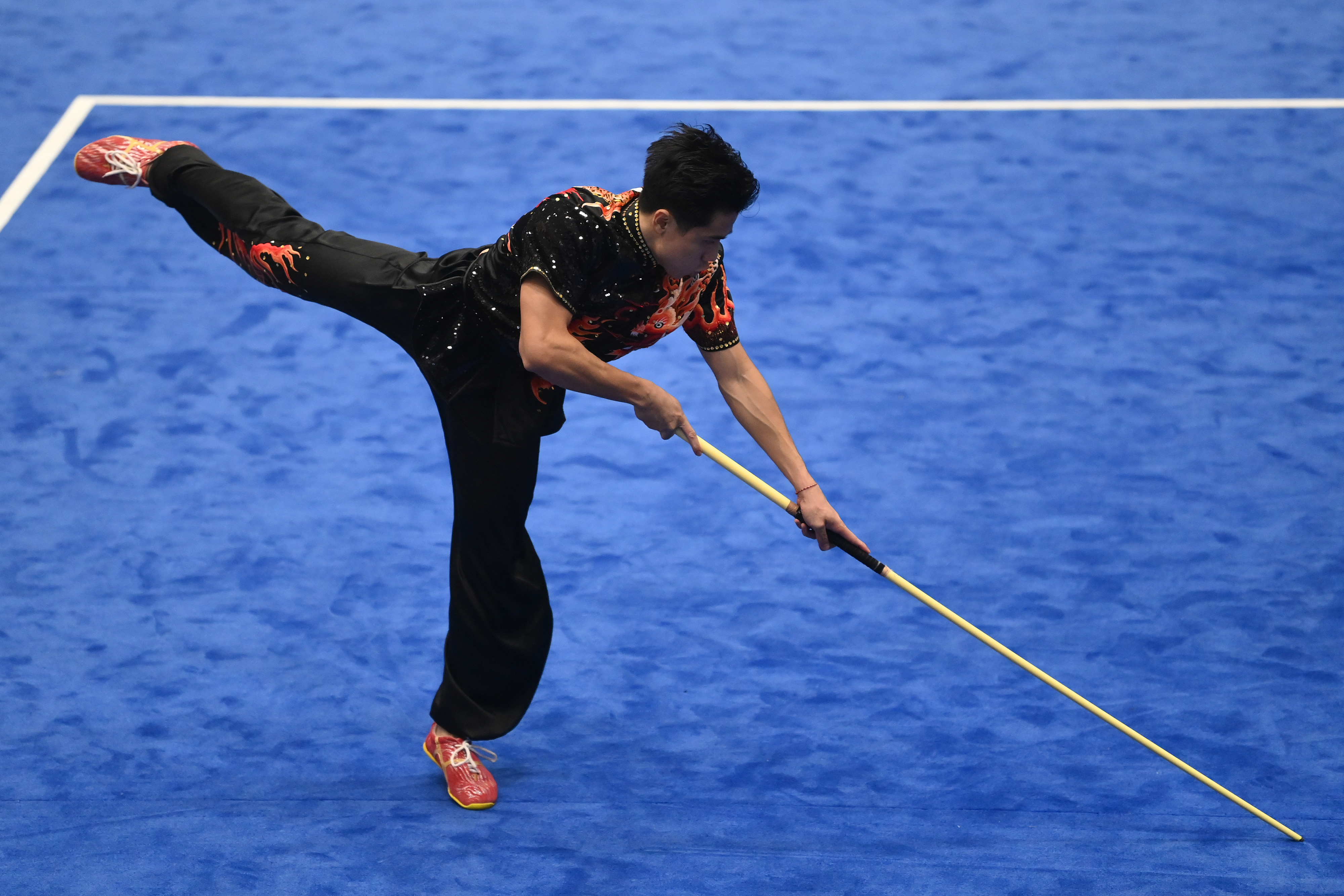 Atlet wushu Indonesia tampil di SEA Games 2021 Vietnam.