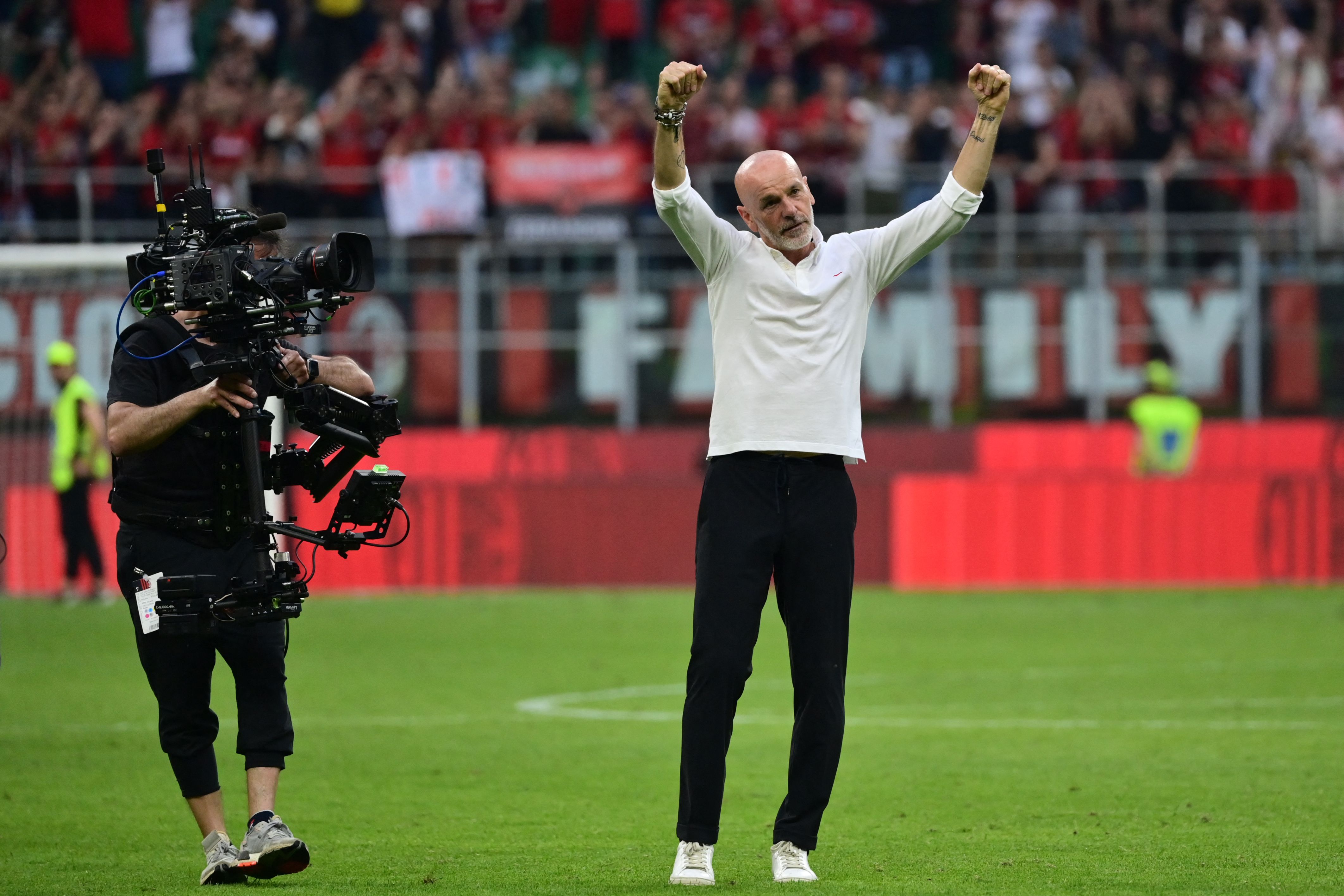 Pelatih AC Milan Stefano Pioli