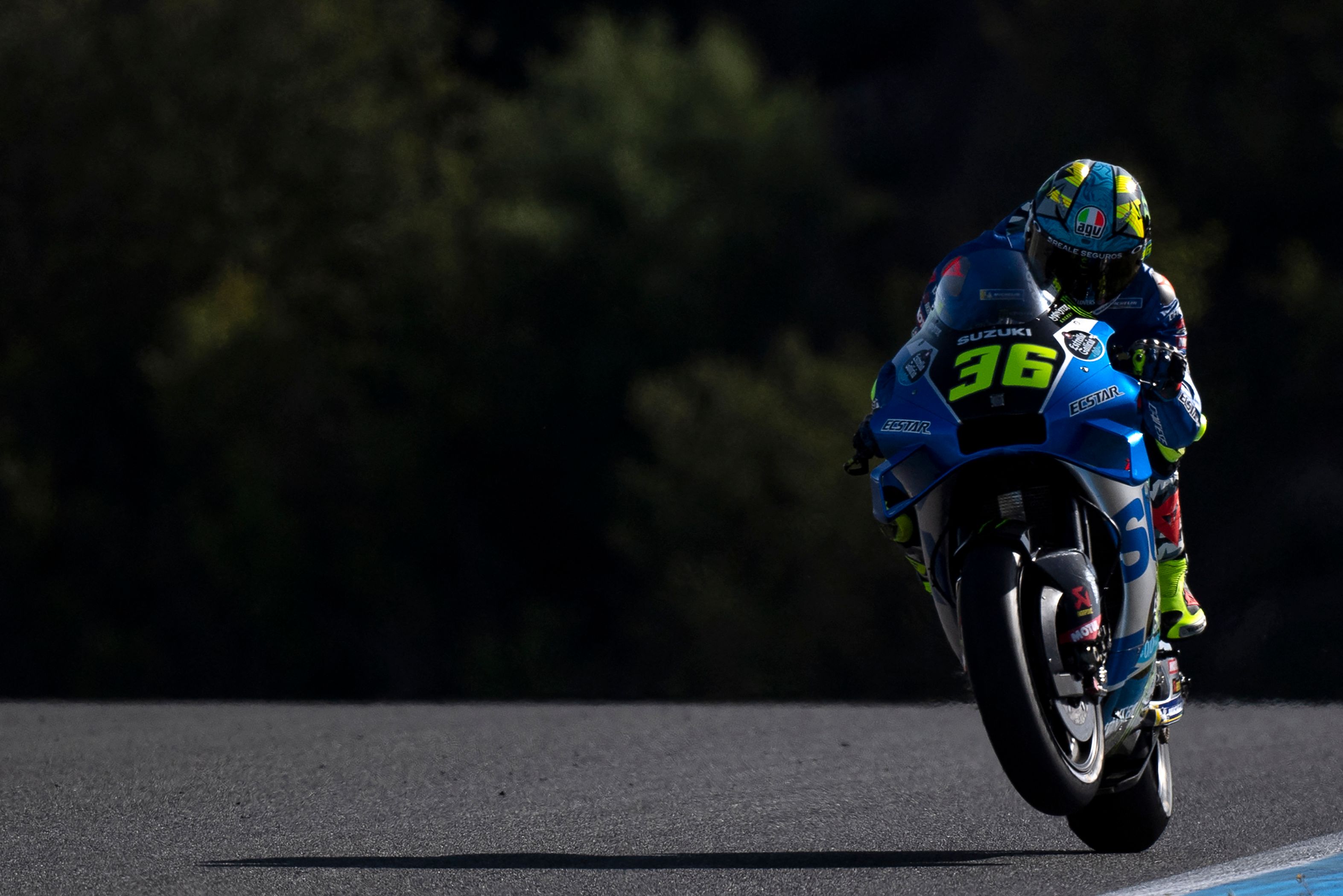 Pembalap Suzuki Joan Mir