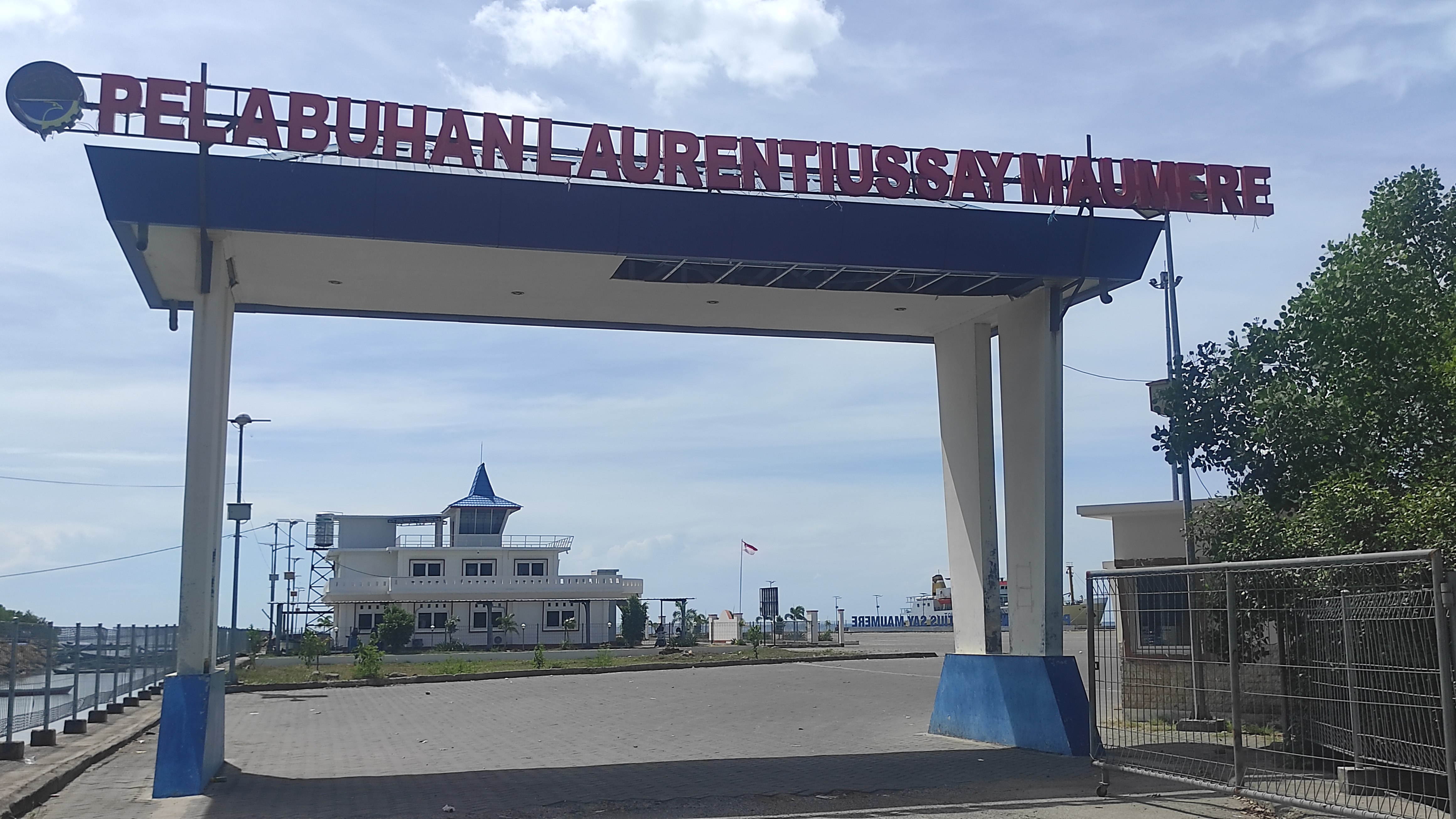 Pelabuhan Laurentius (Lorens) Say, Sikka,  NTT.