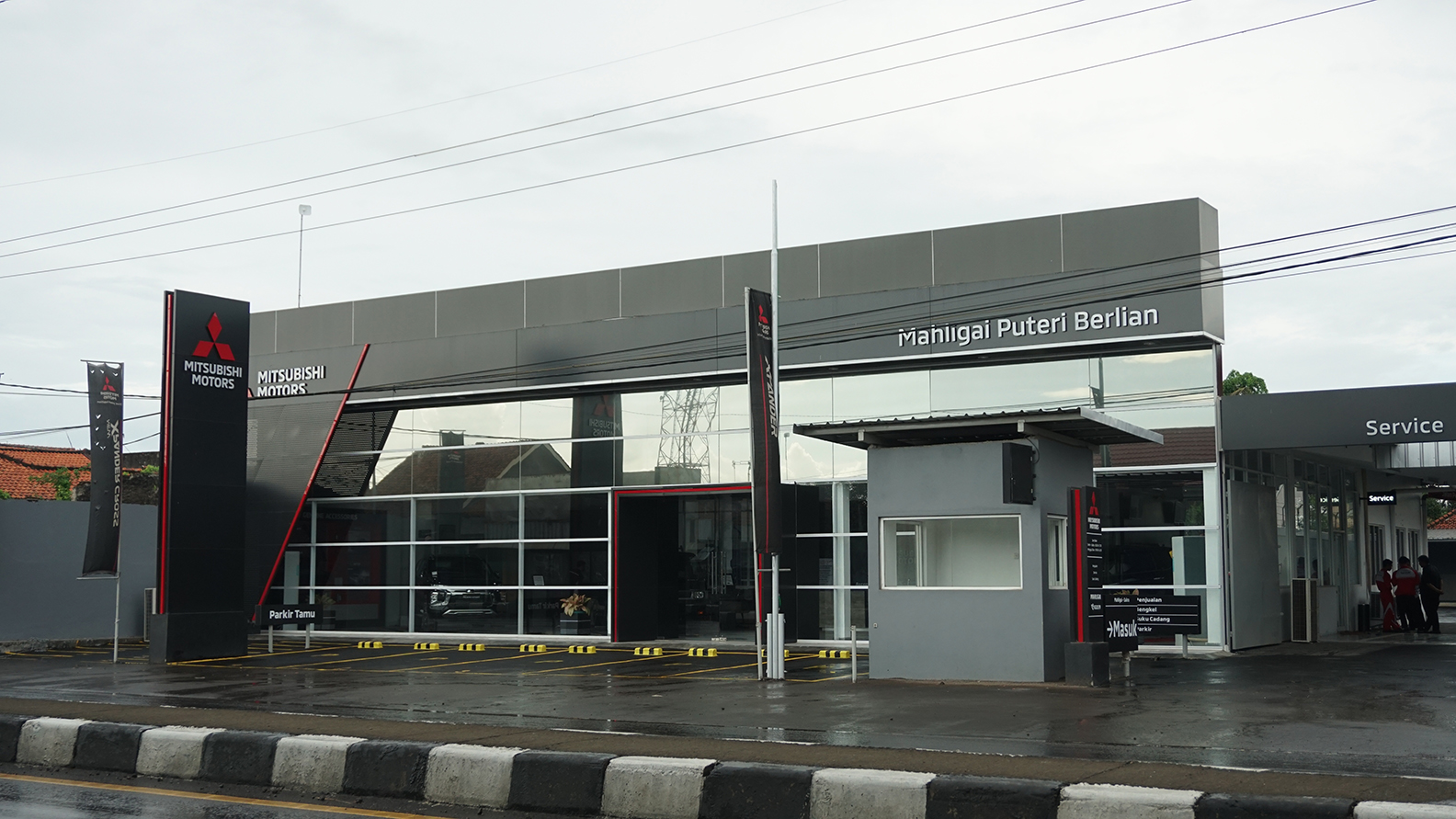 . Diler Mitsubishi Mahligai Puteri Berlian