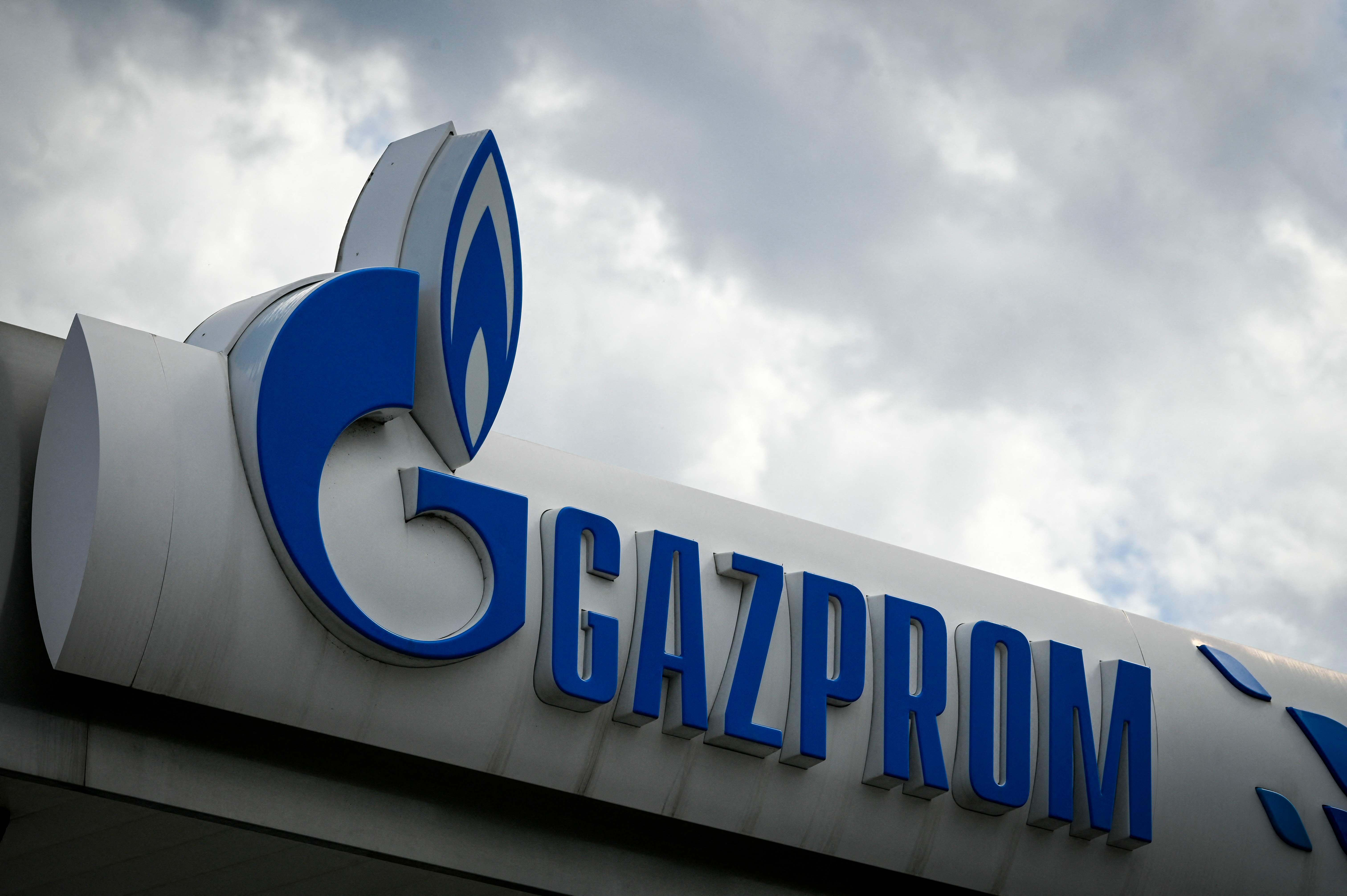 Perusahaan energi Rusia Gazprom akan menghentikan pasokan gasnya ke Belanda mulai hari ini, Selasa (31/5). 