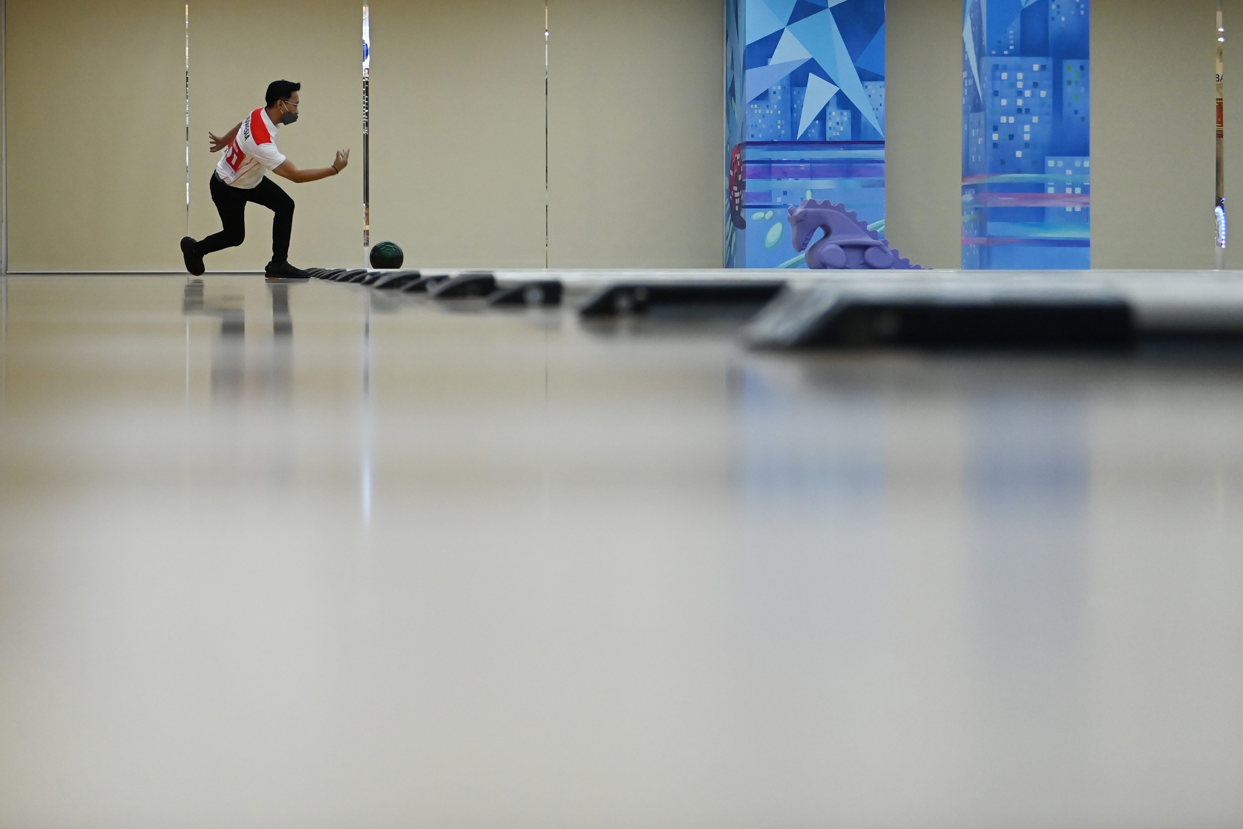 Atlet boling Indonesia saat berlaga di kejuaraan SEA Games.