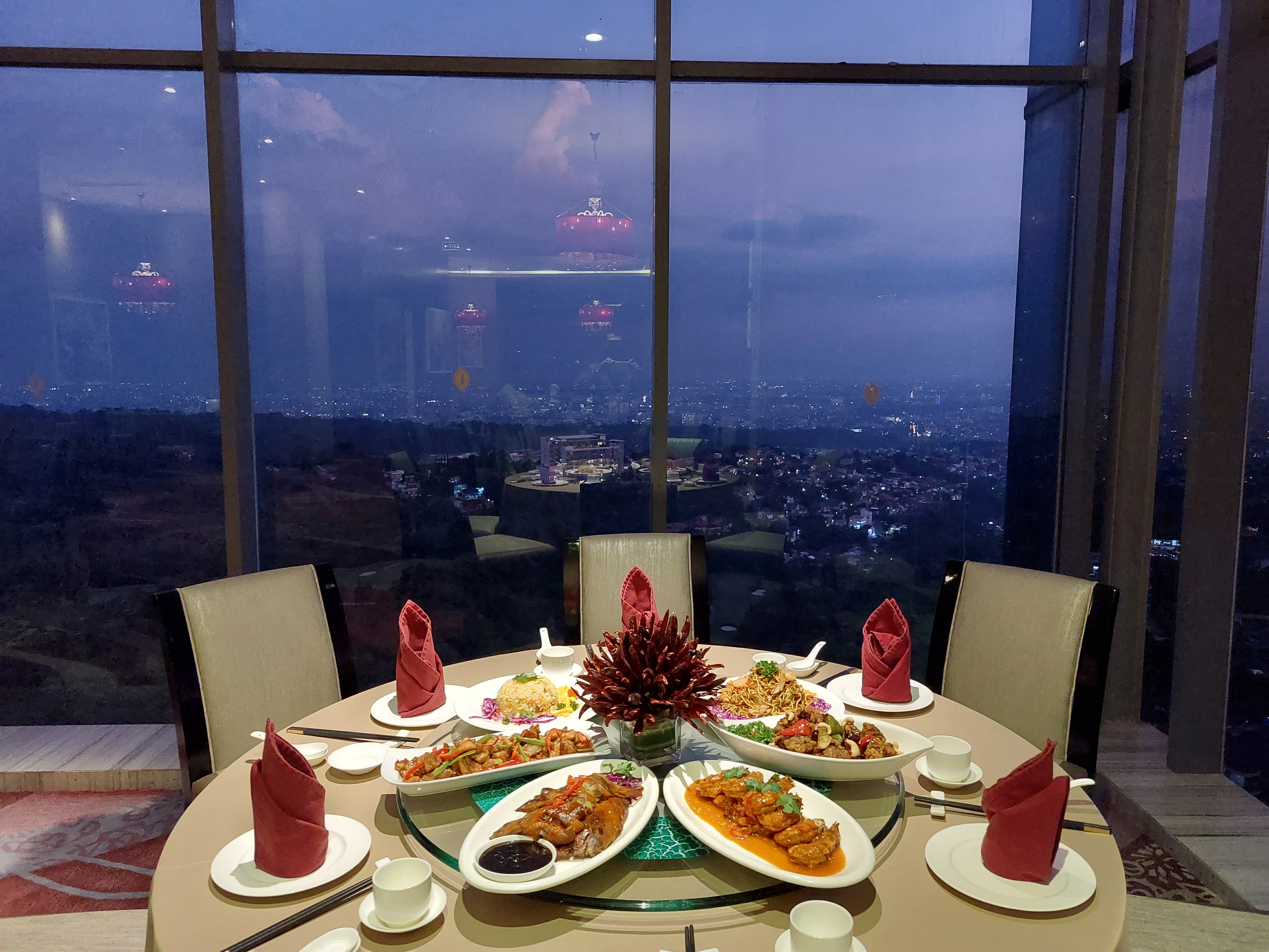 Sajian di Retoran Tian Jing Lou,  InterContinental Bandung Dago Pakar,