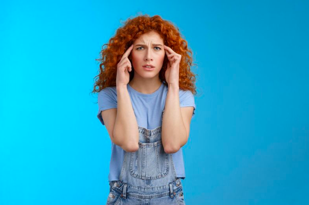 seseorang terkena sakit kepala