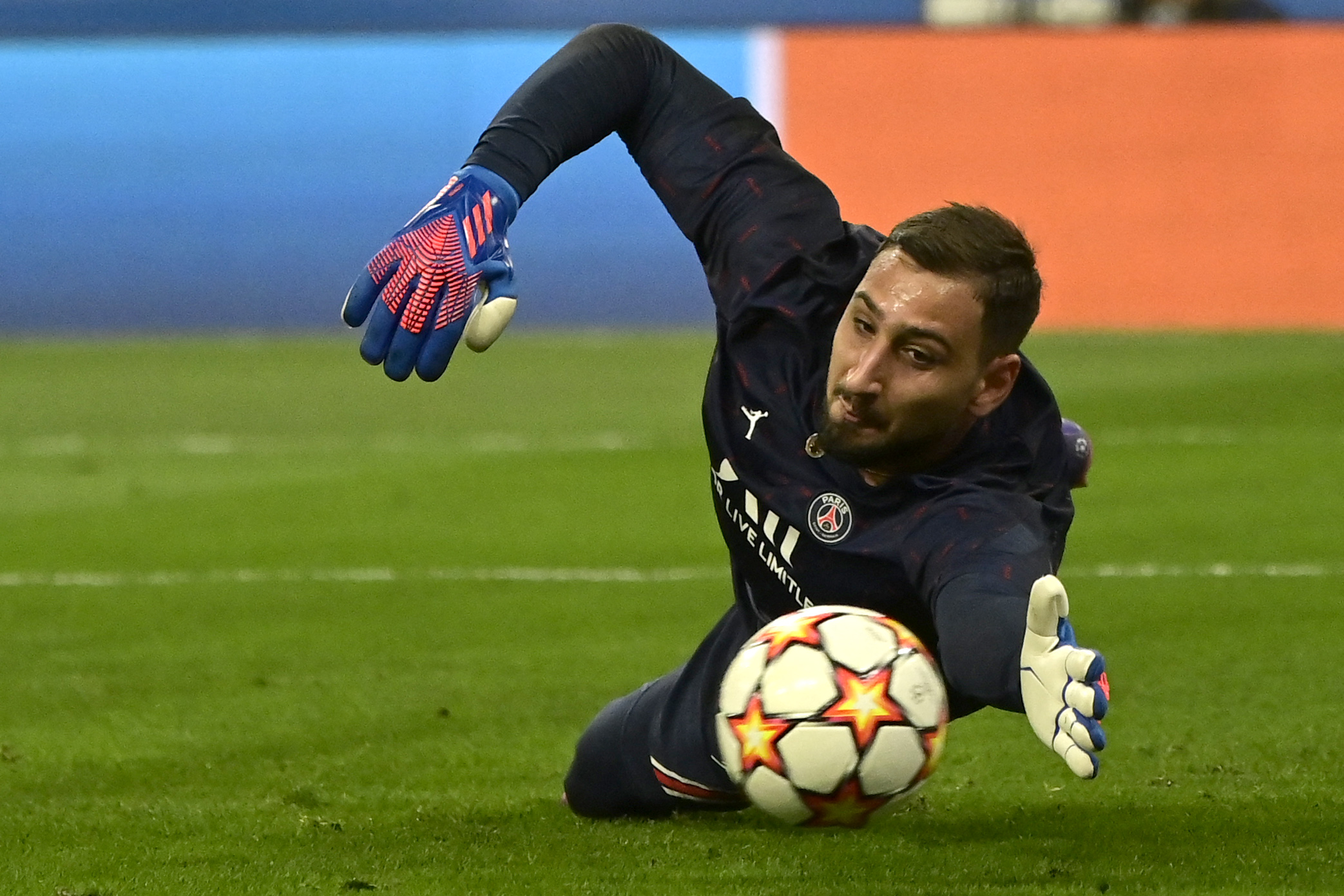 Kiper PSG Gianluigi Donnarumma